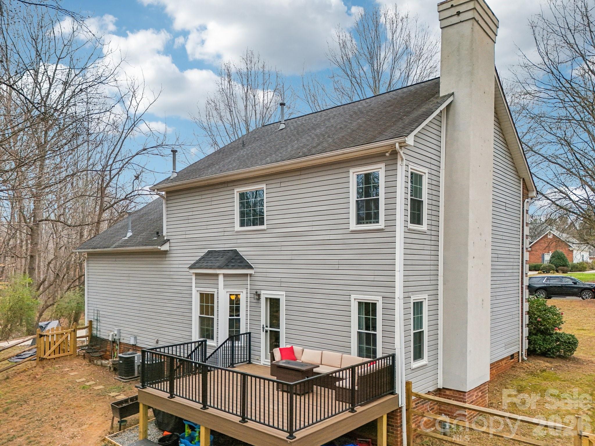 main property photo 34