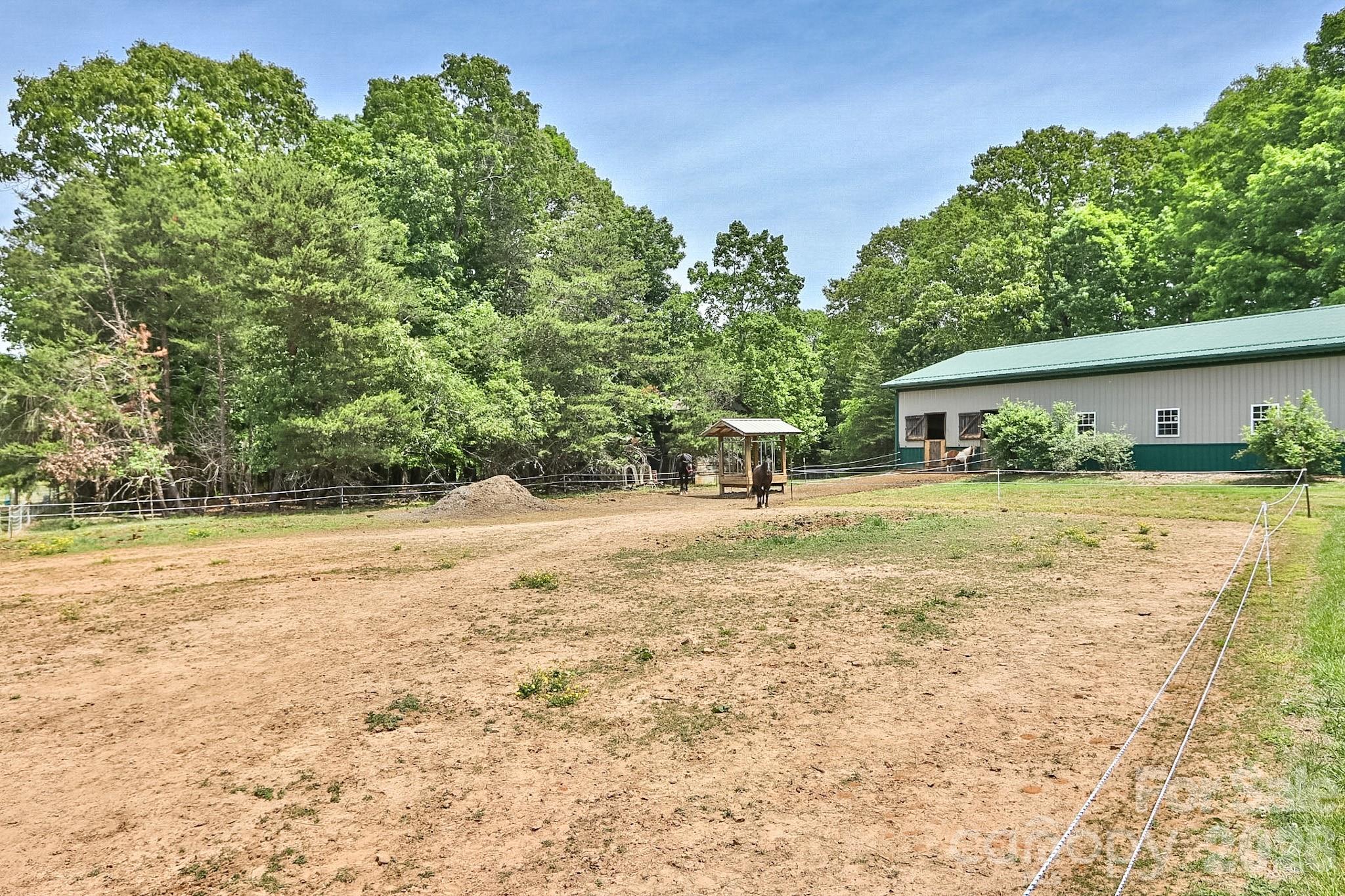 main property photo 44