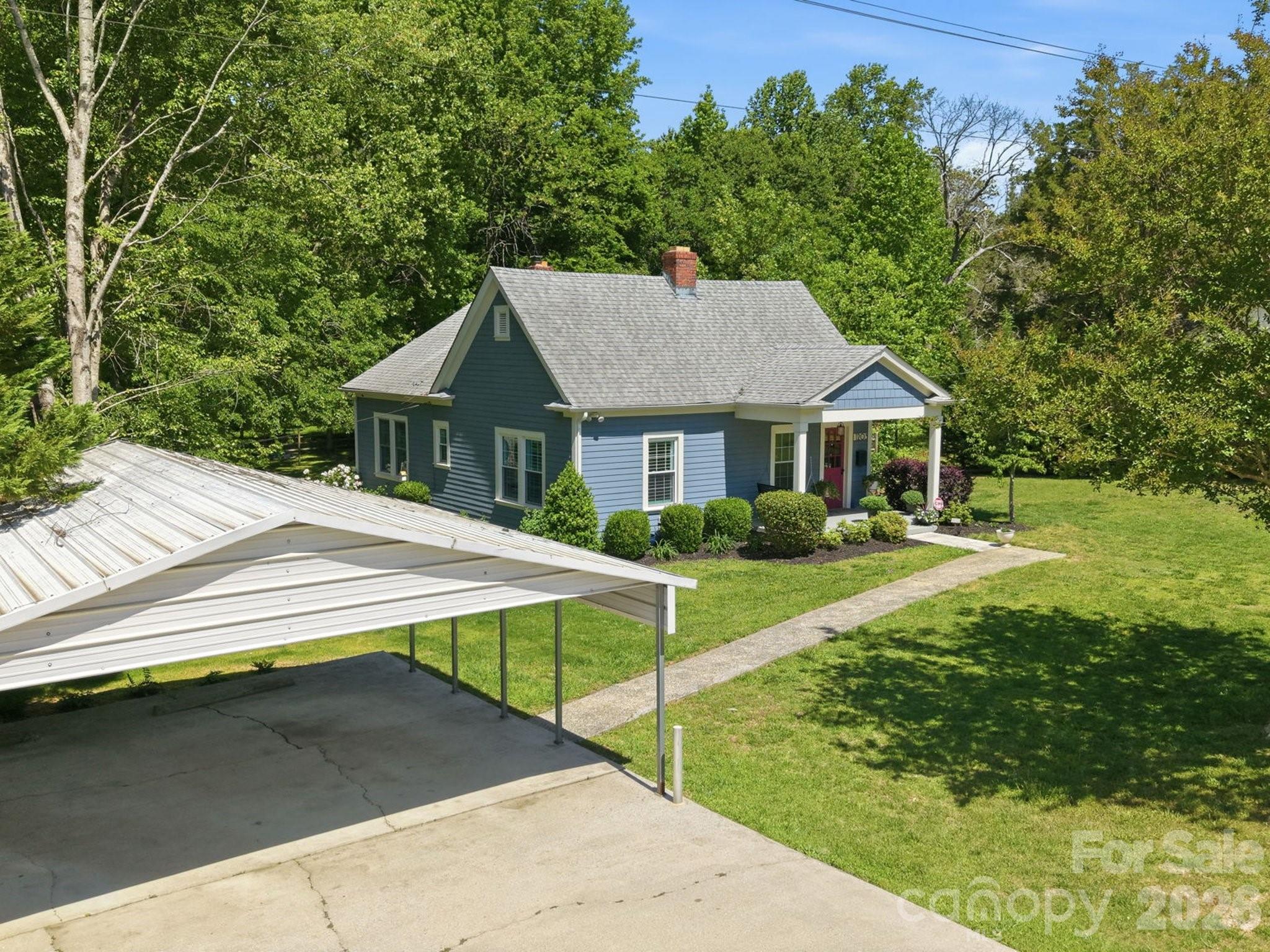 main property photo 11