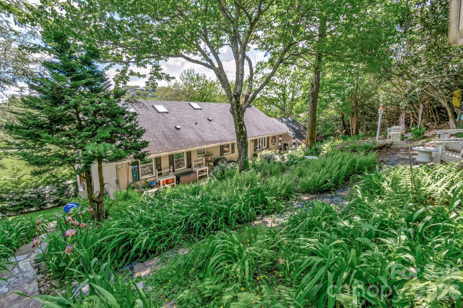 main property photo 31