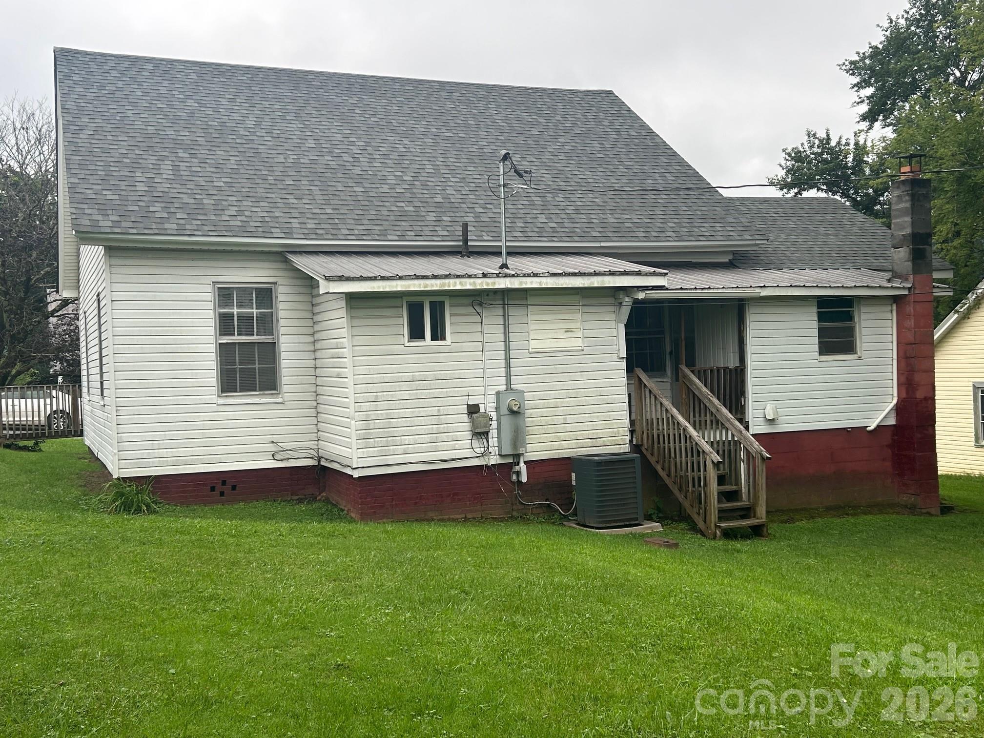 main property photo 31