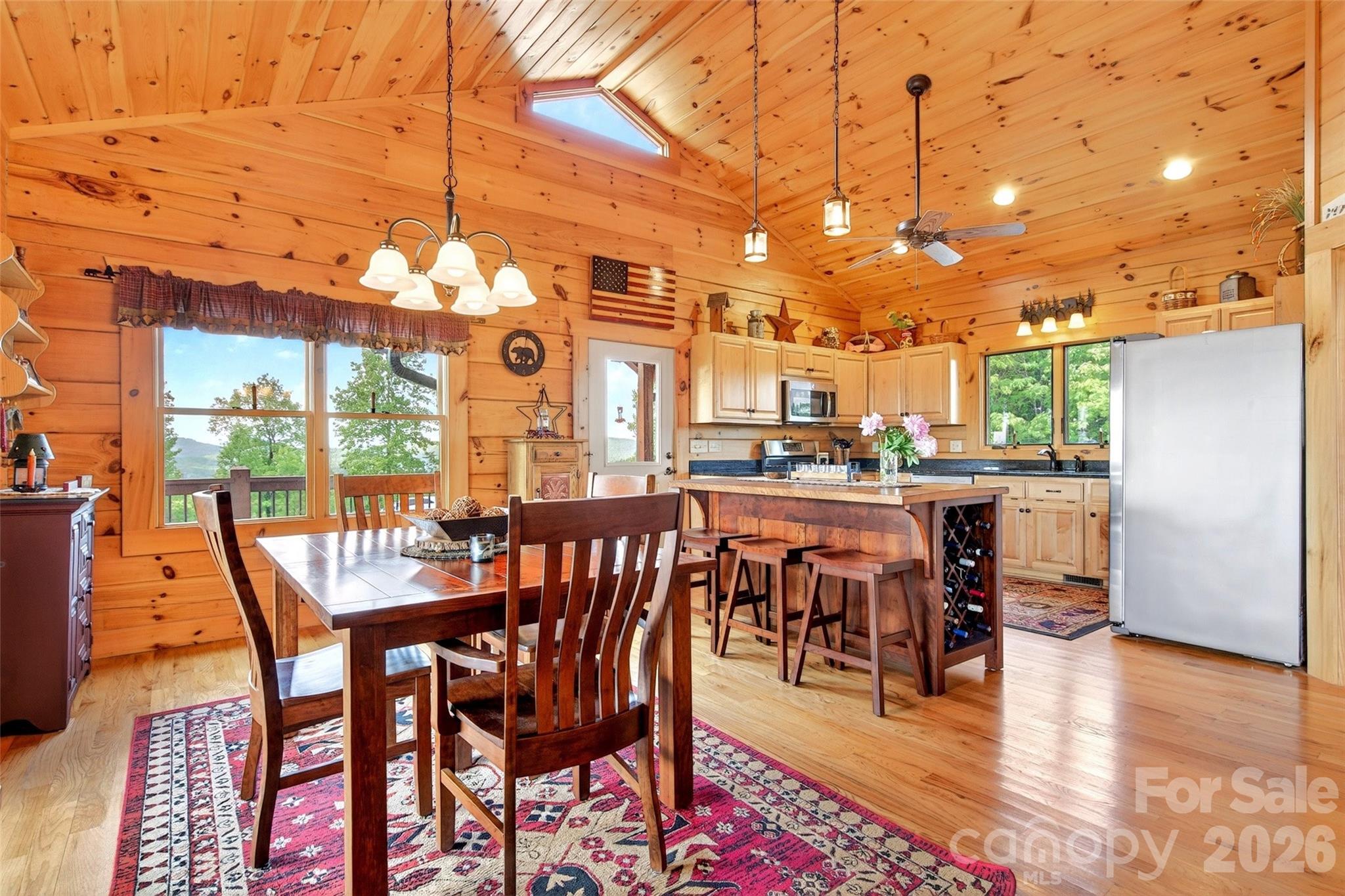 main property photo 19