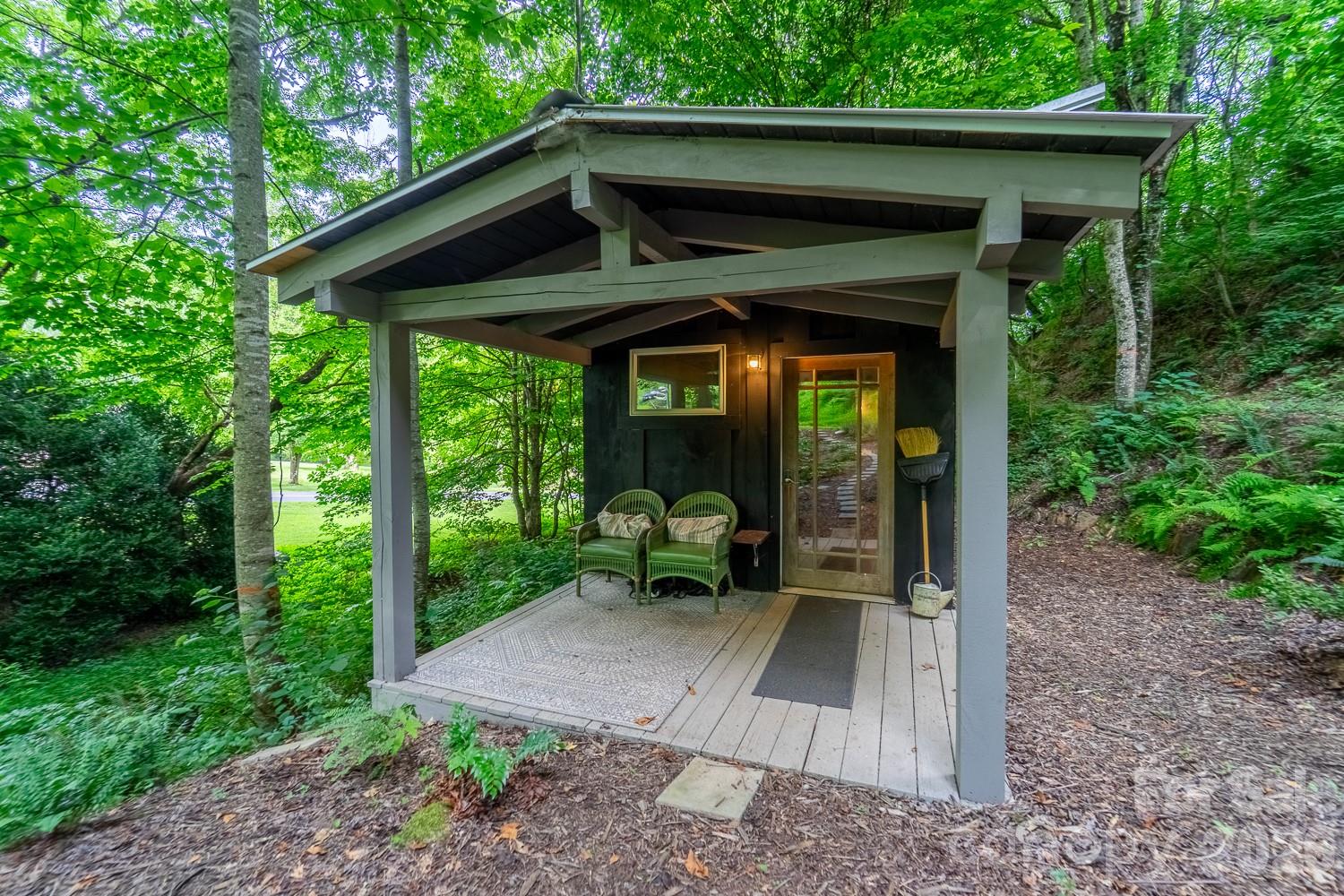 main property photo 39