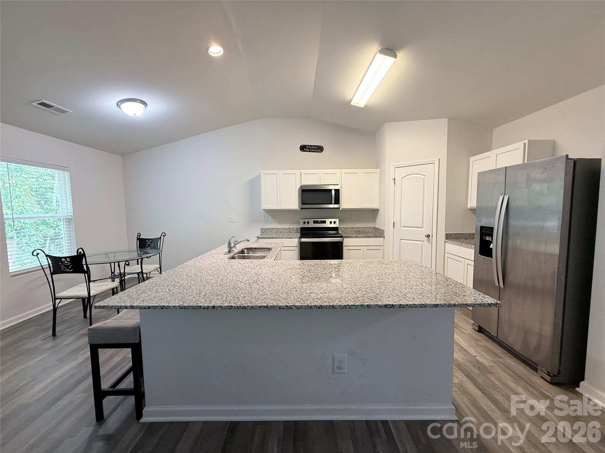 property viewer photo 11