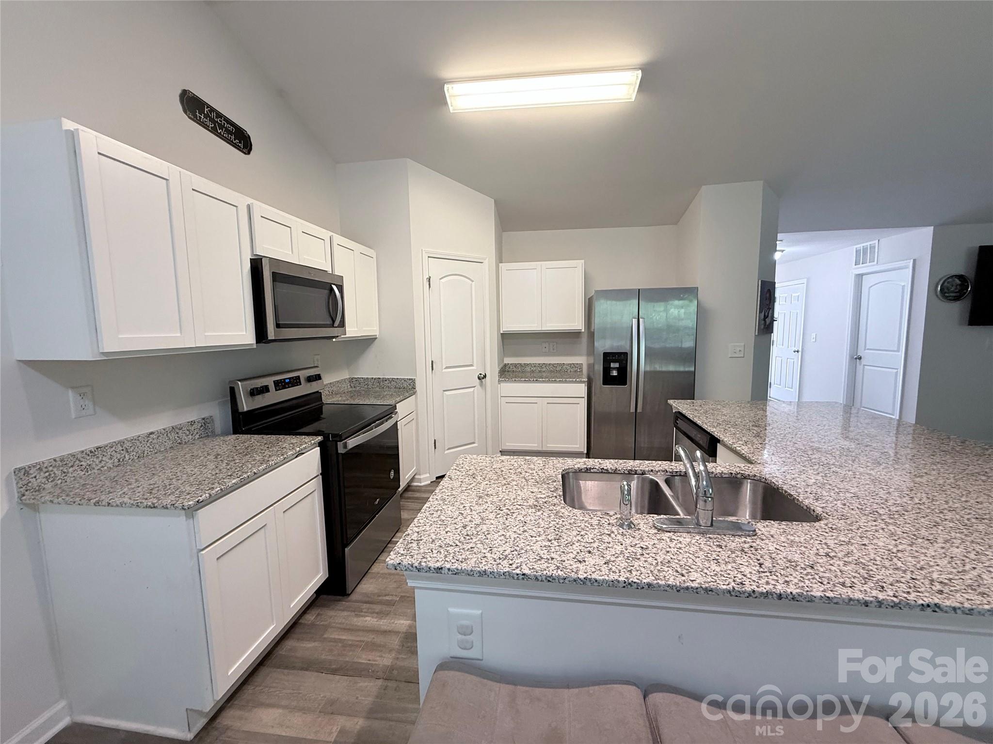property viewer photo 12