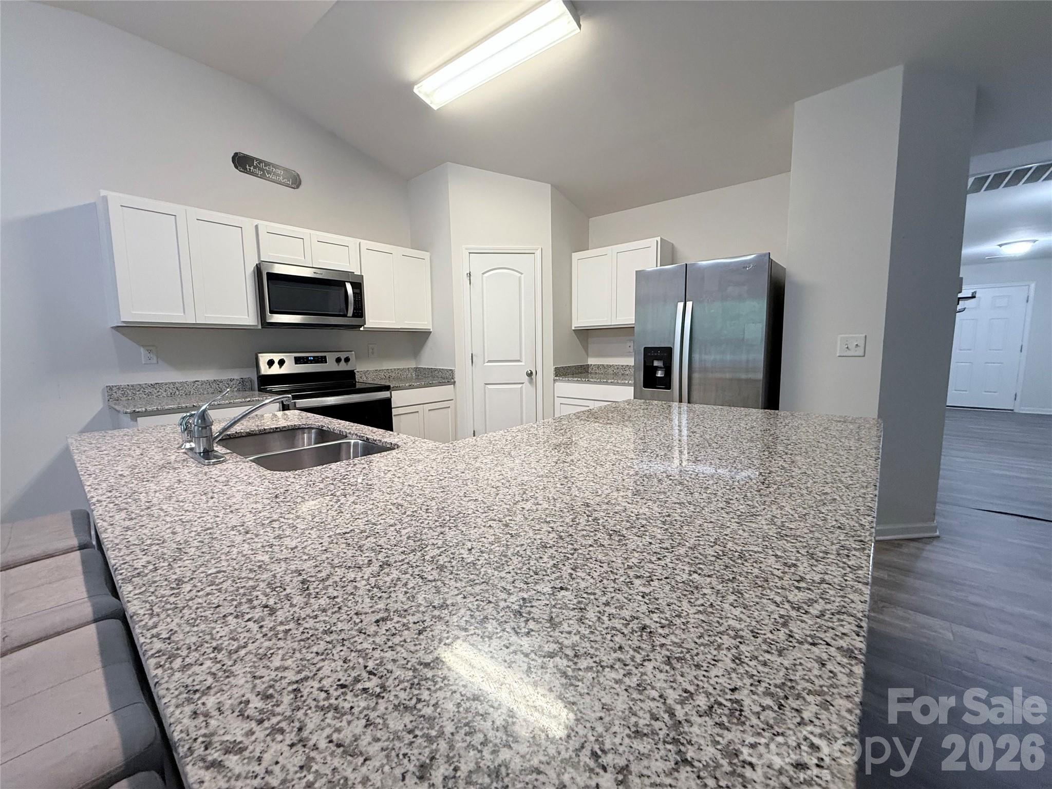 property viewer photo 13