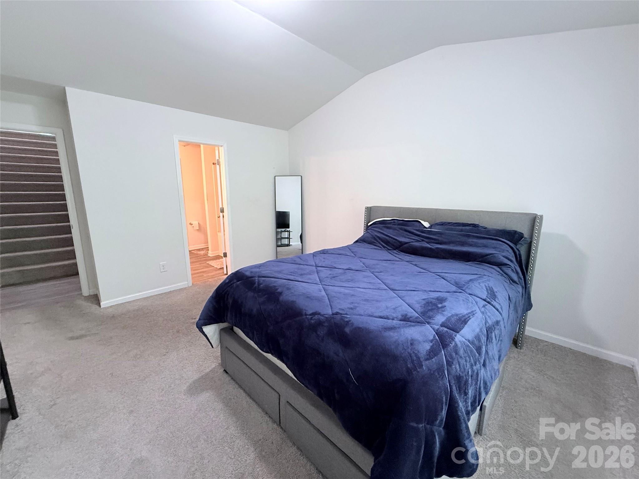 property viewer photo 19