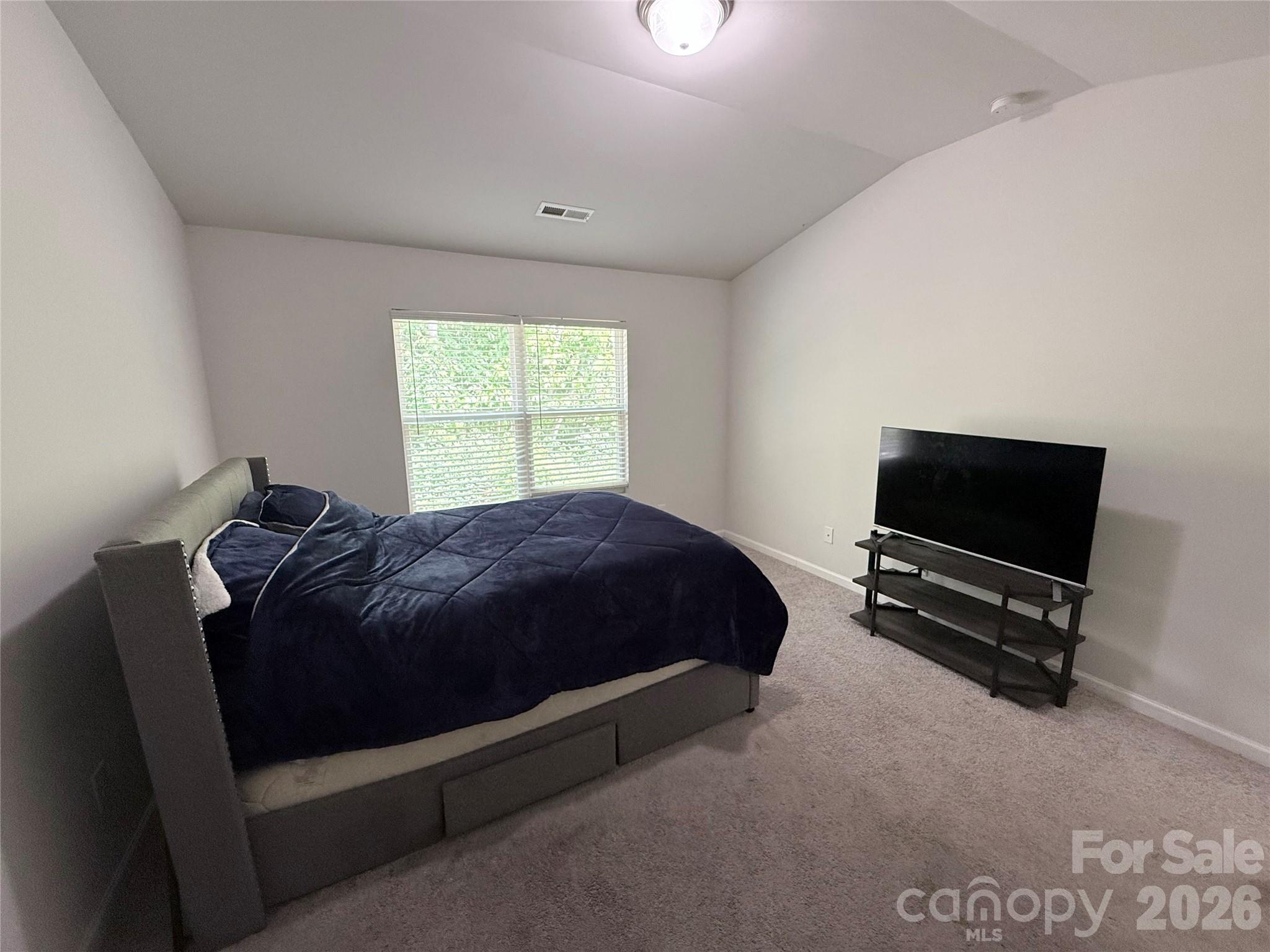 property viewer photo 20