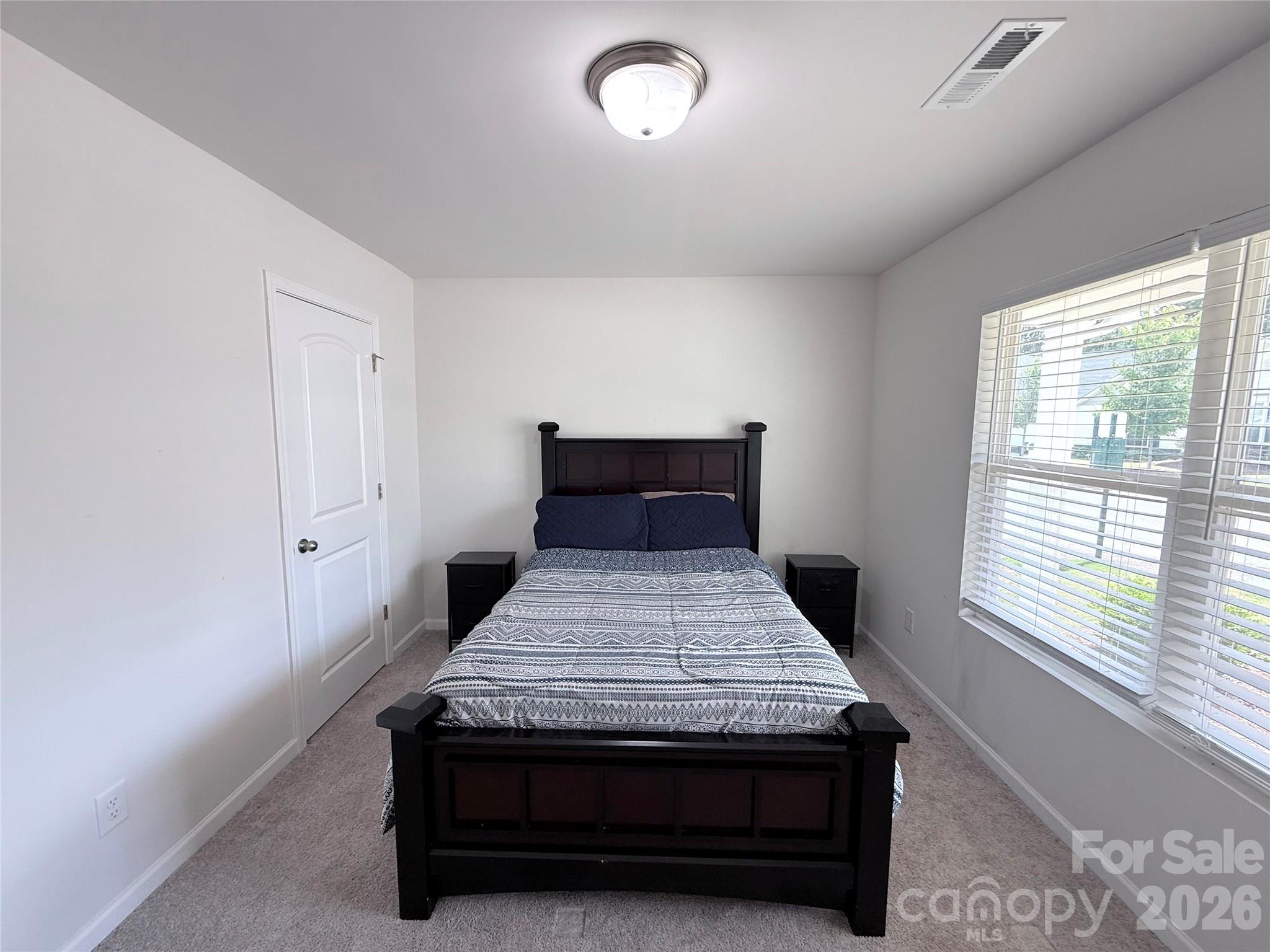 property viewer photo 25