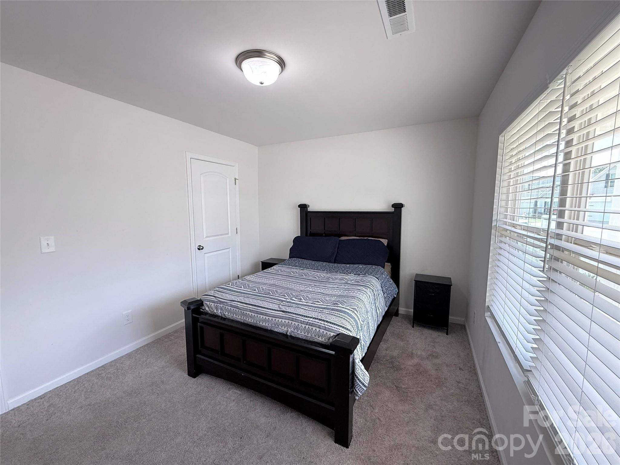 property viewer photo 26