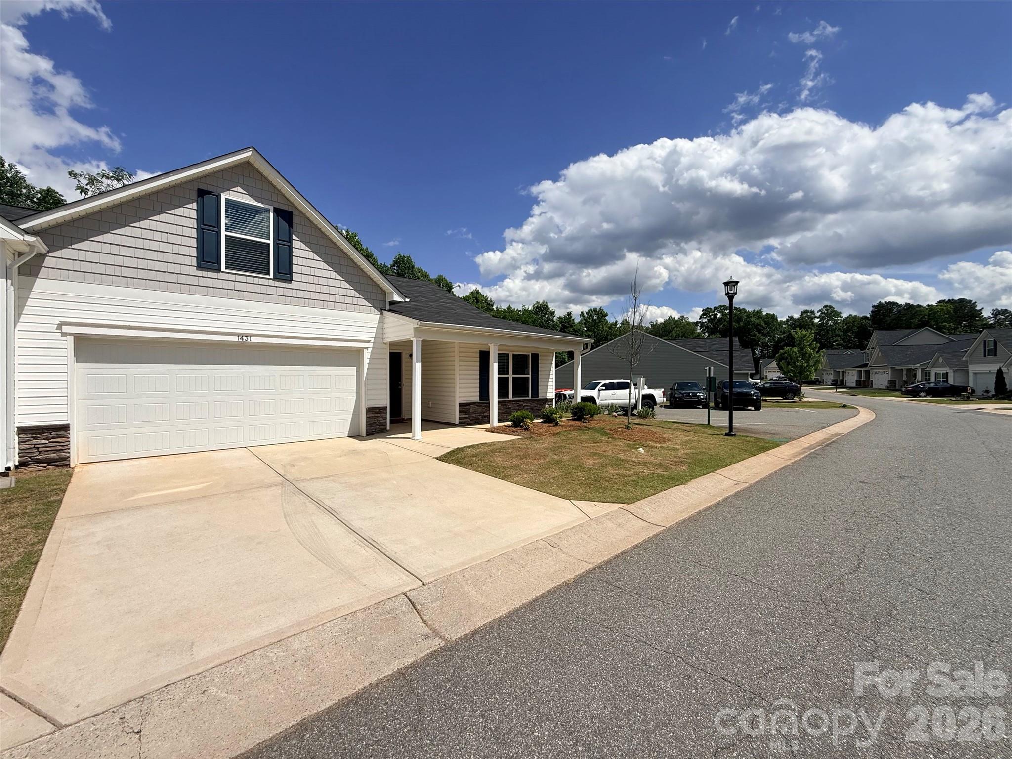 property viewer photo 3