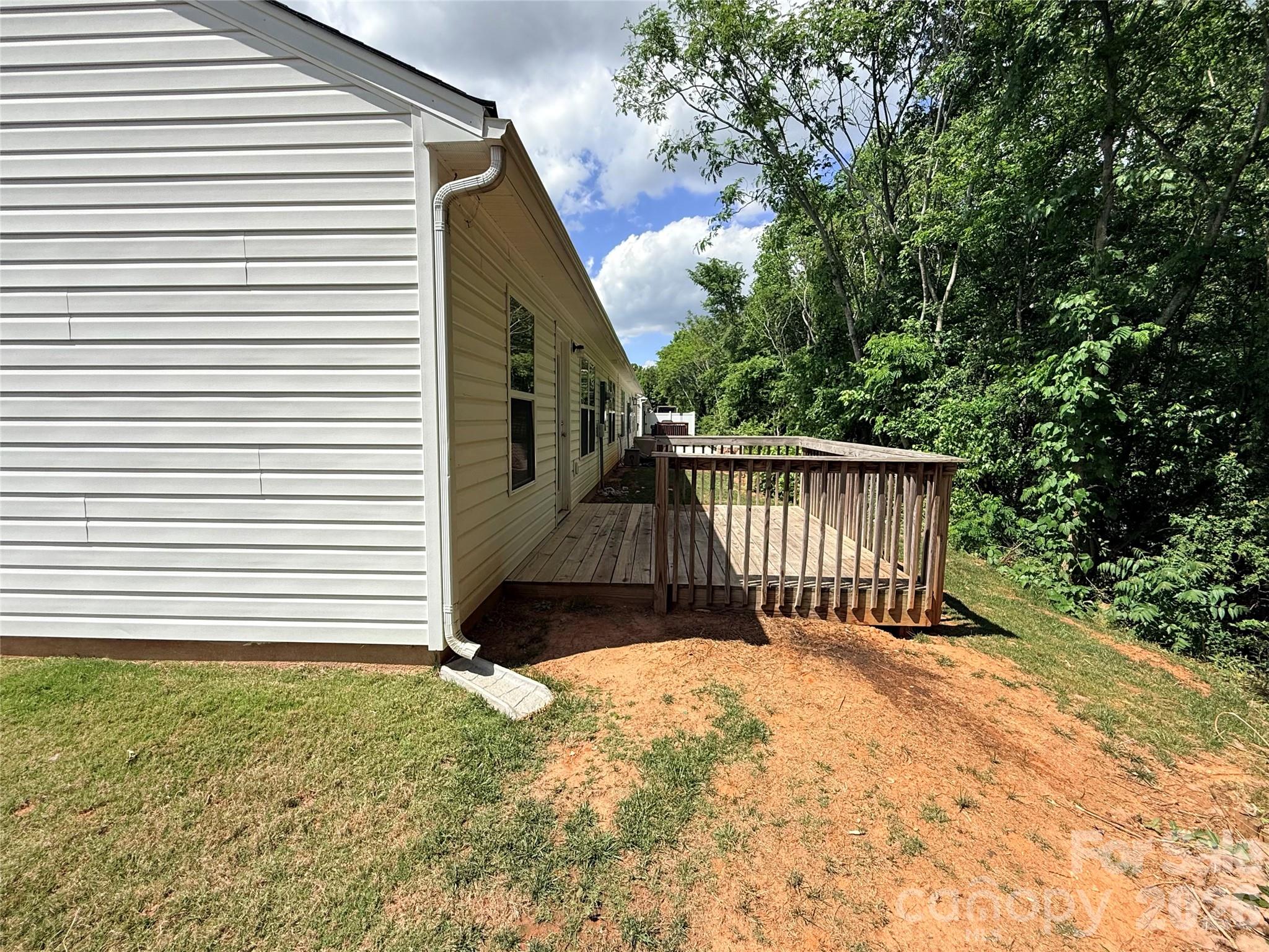 property viewer photo 35