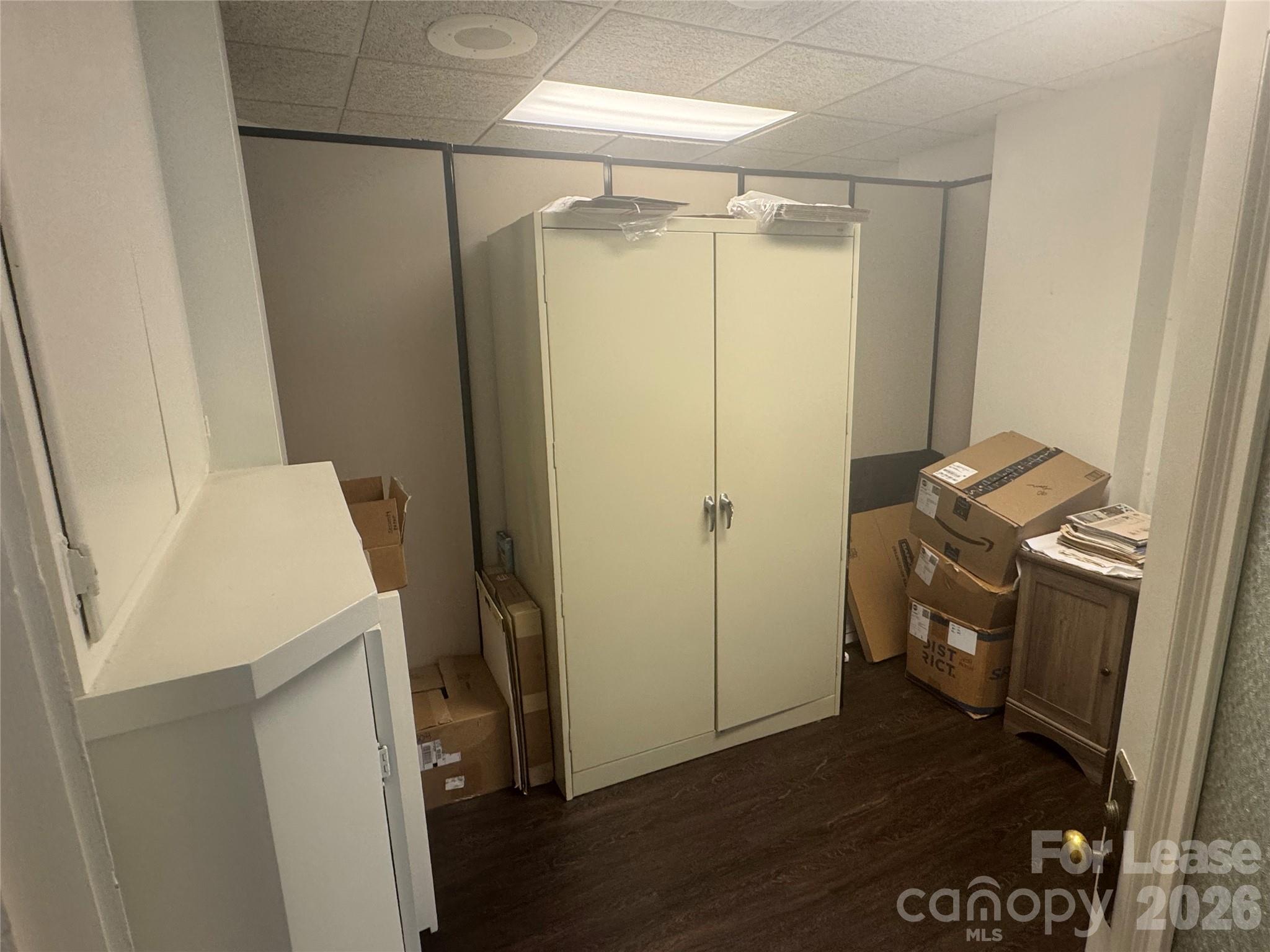 main property photo 12