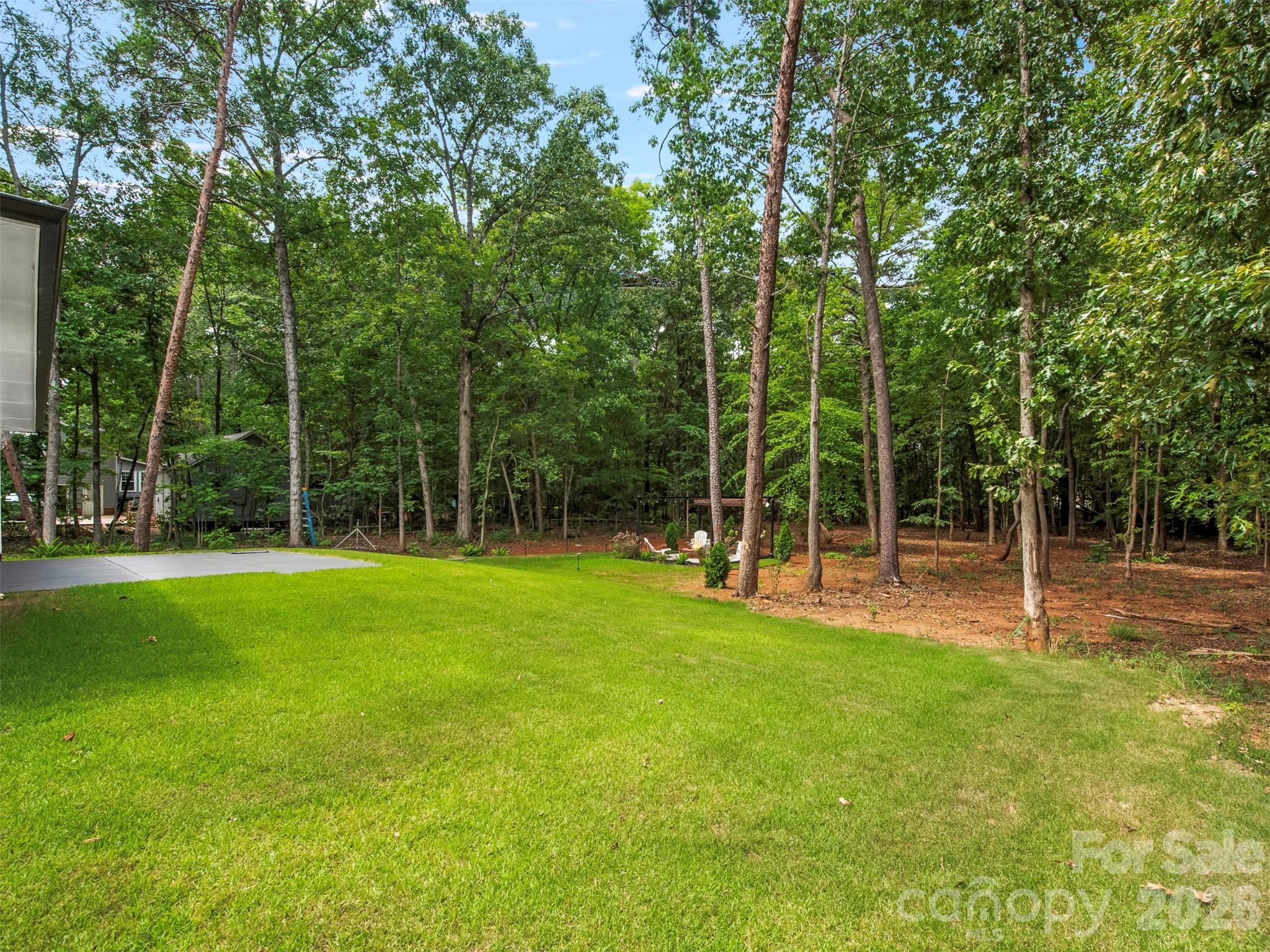 main property photo 45