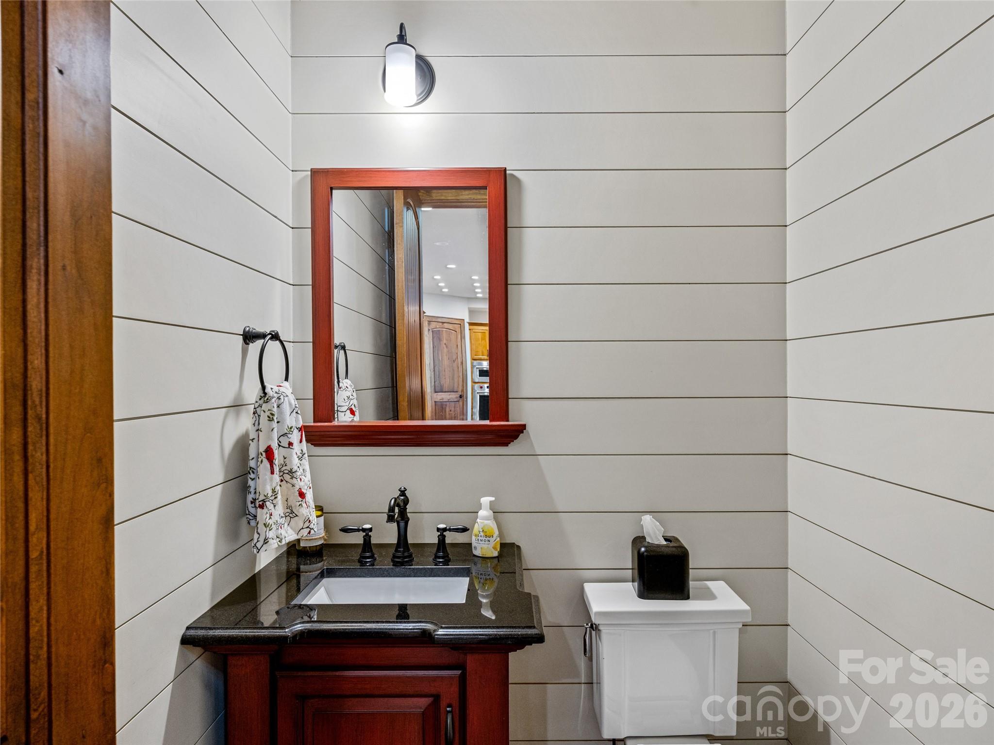main property photo 23