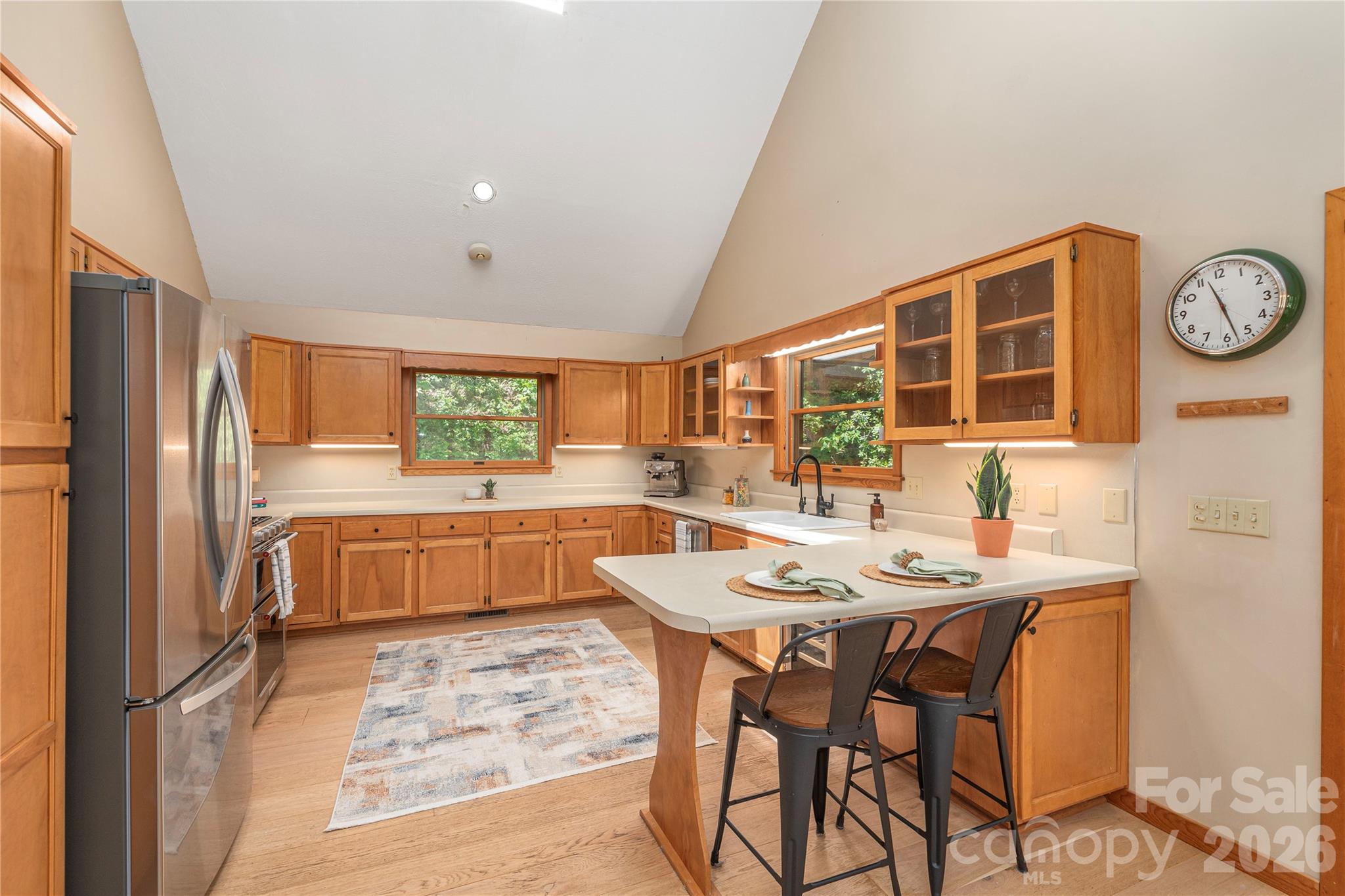 main property photo 11