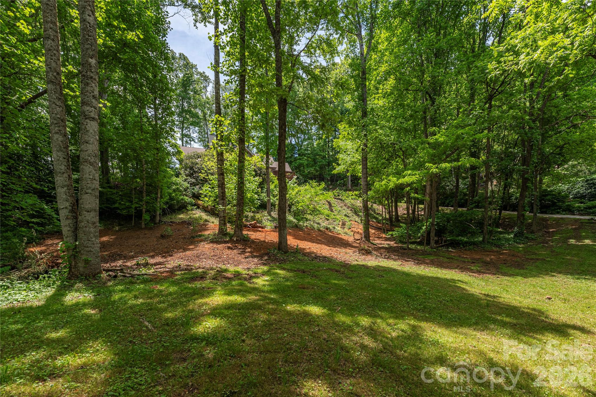main property photo 40