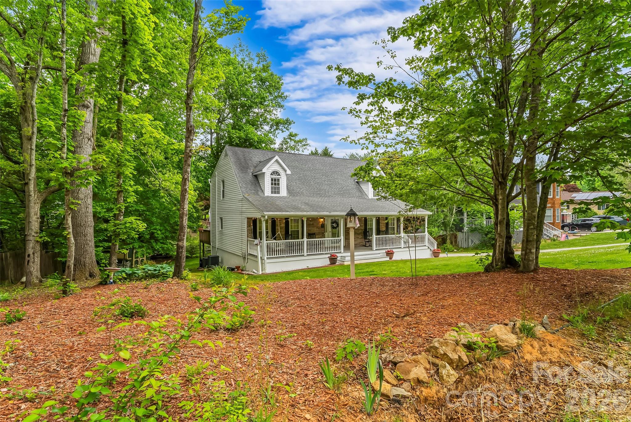 main property photo 35