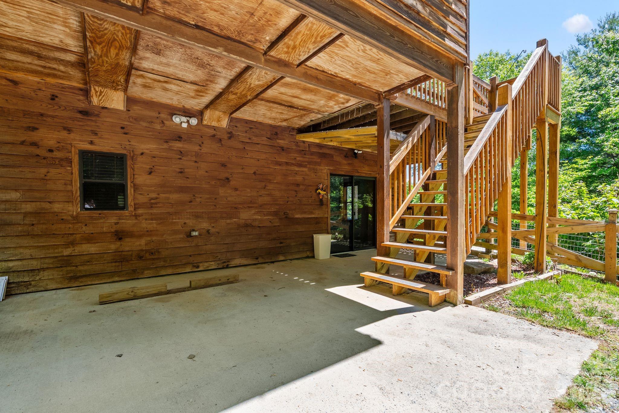 main property photo 39