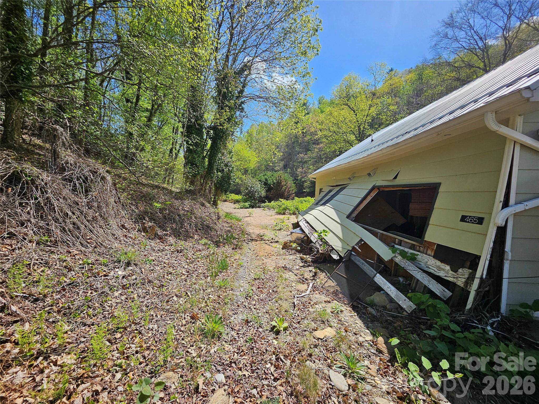 main property photo 26
