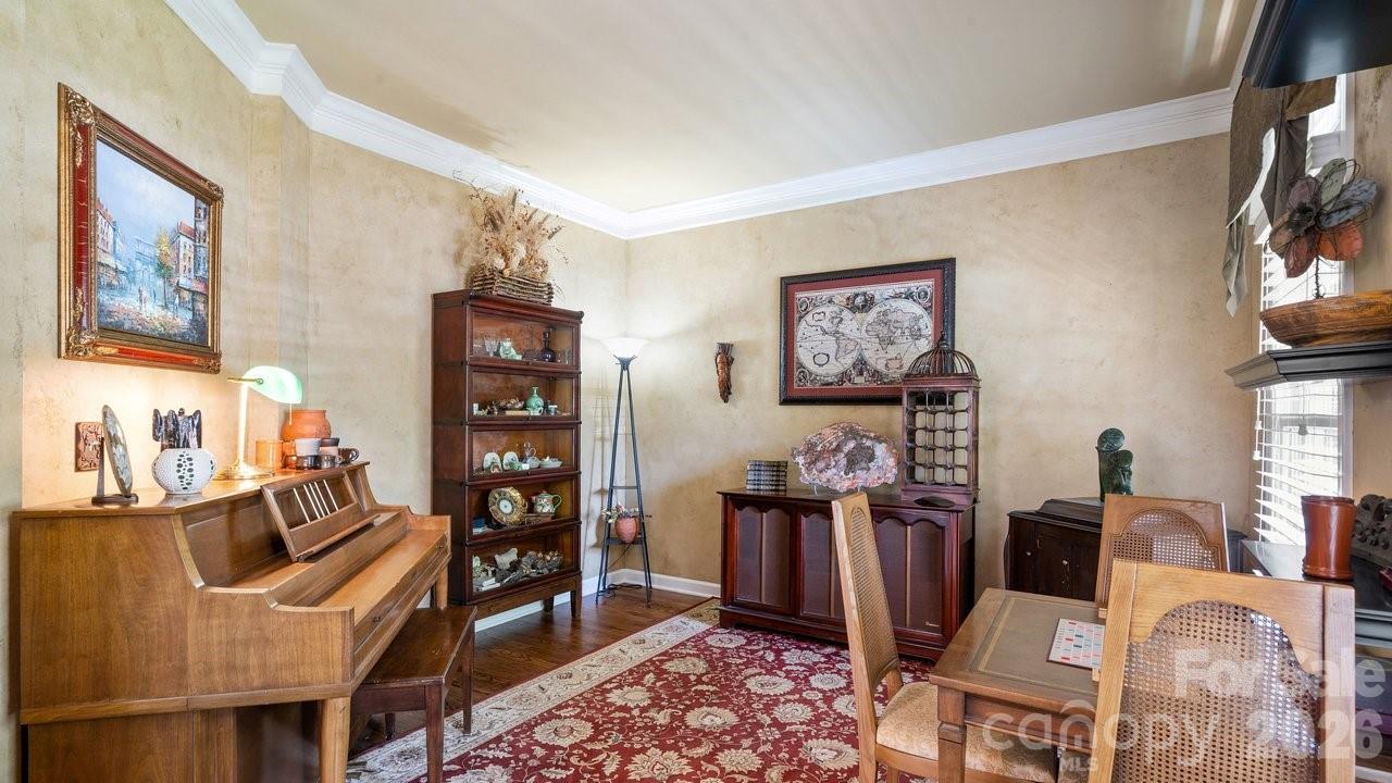 main property photo 17