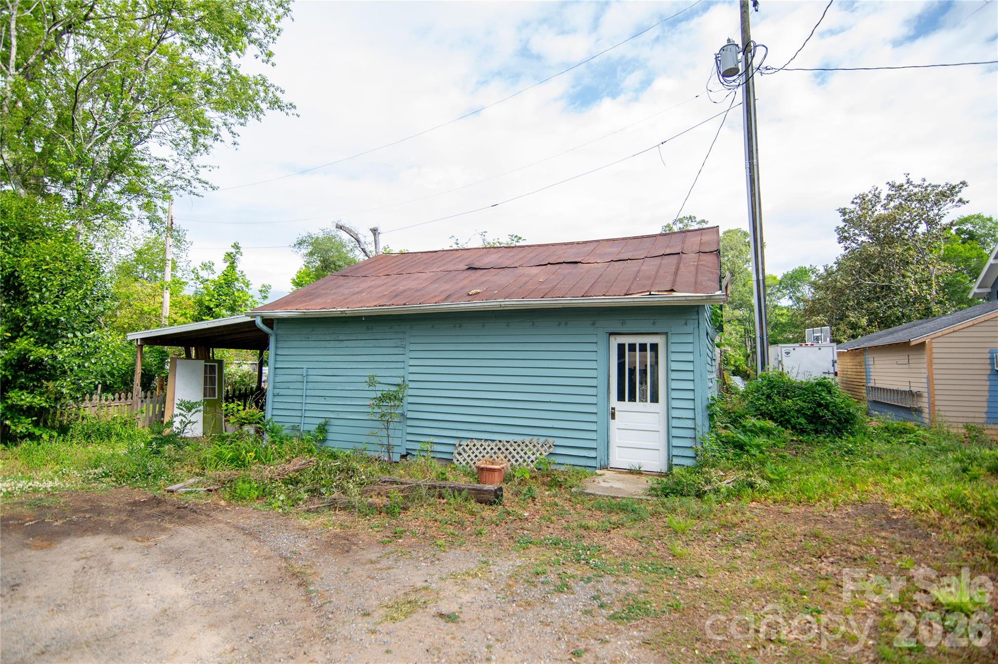 main property photo 15