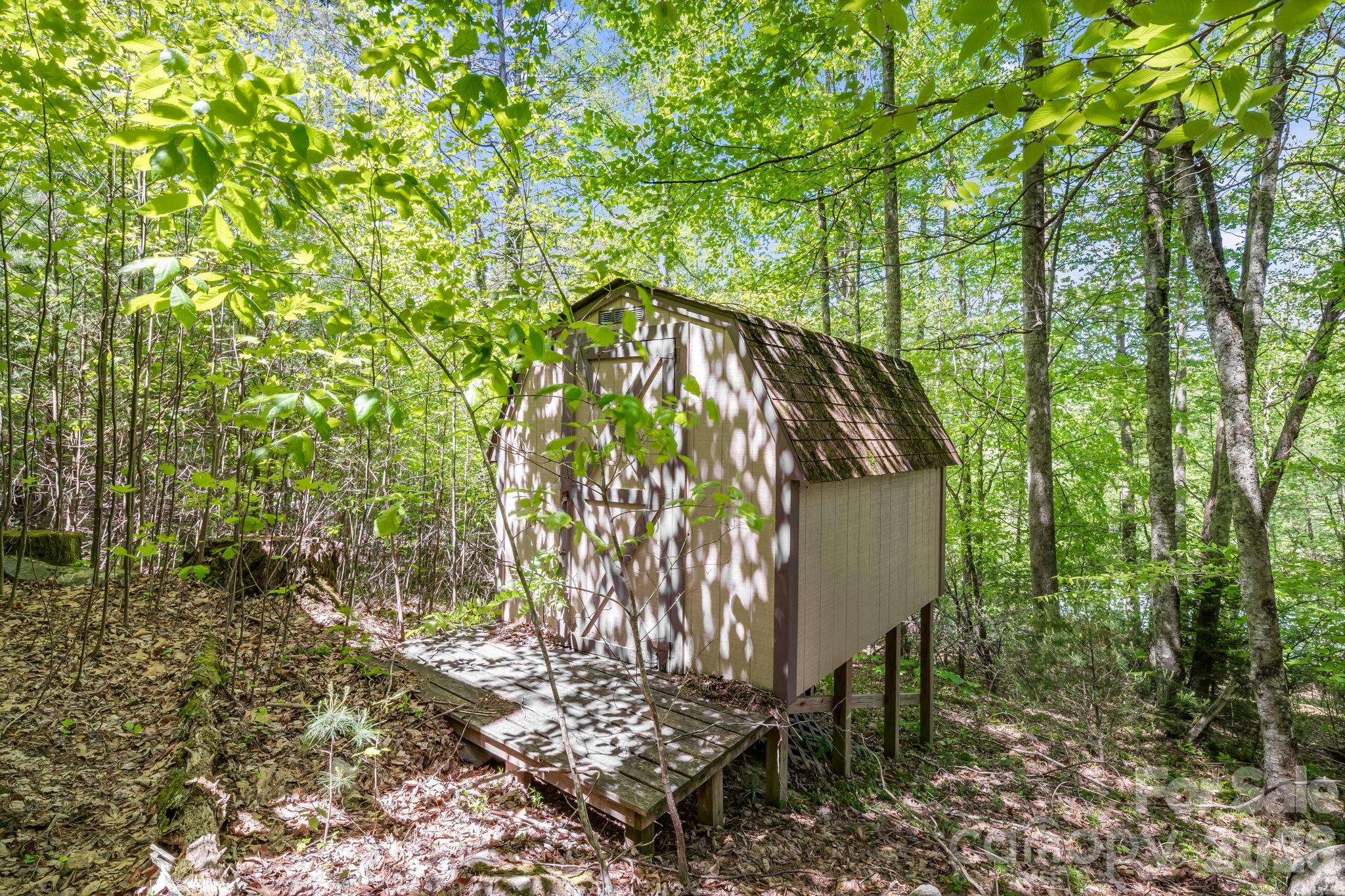 main property photo 26