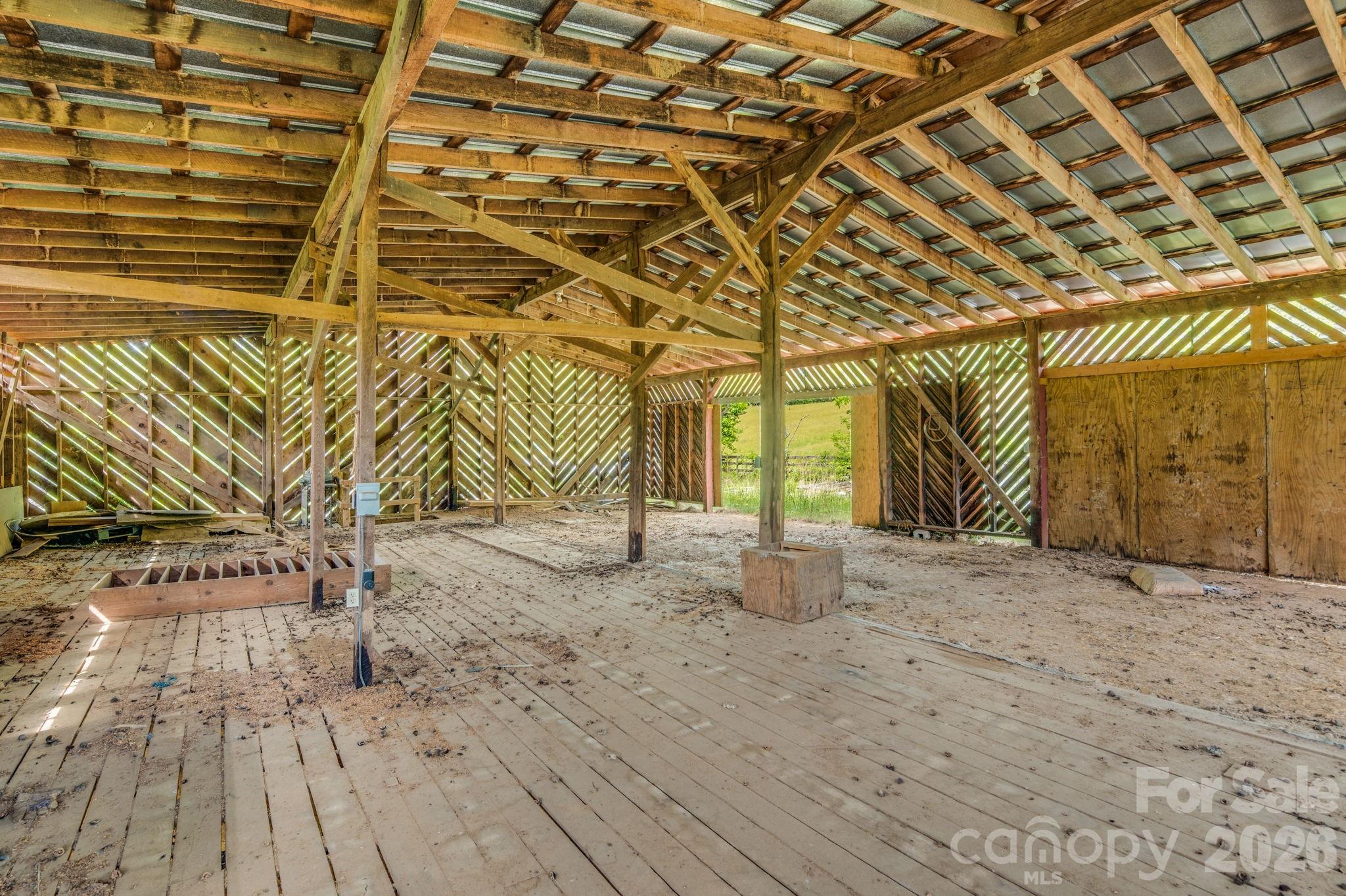 main property photo 26