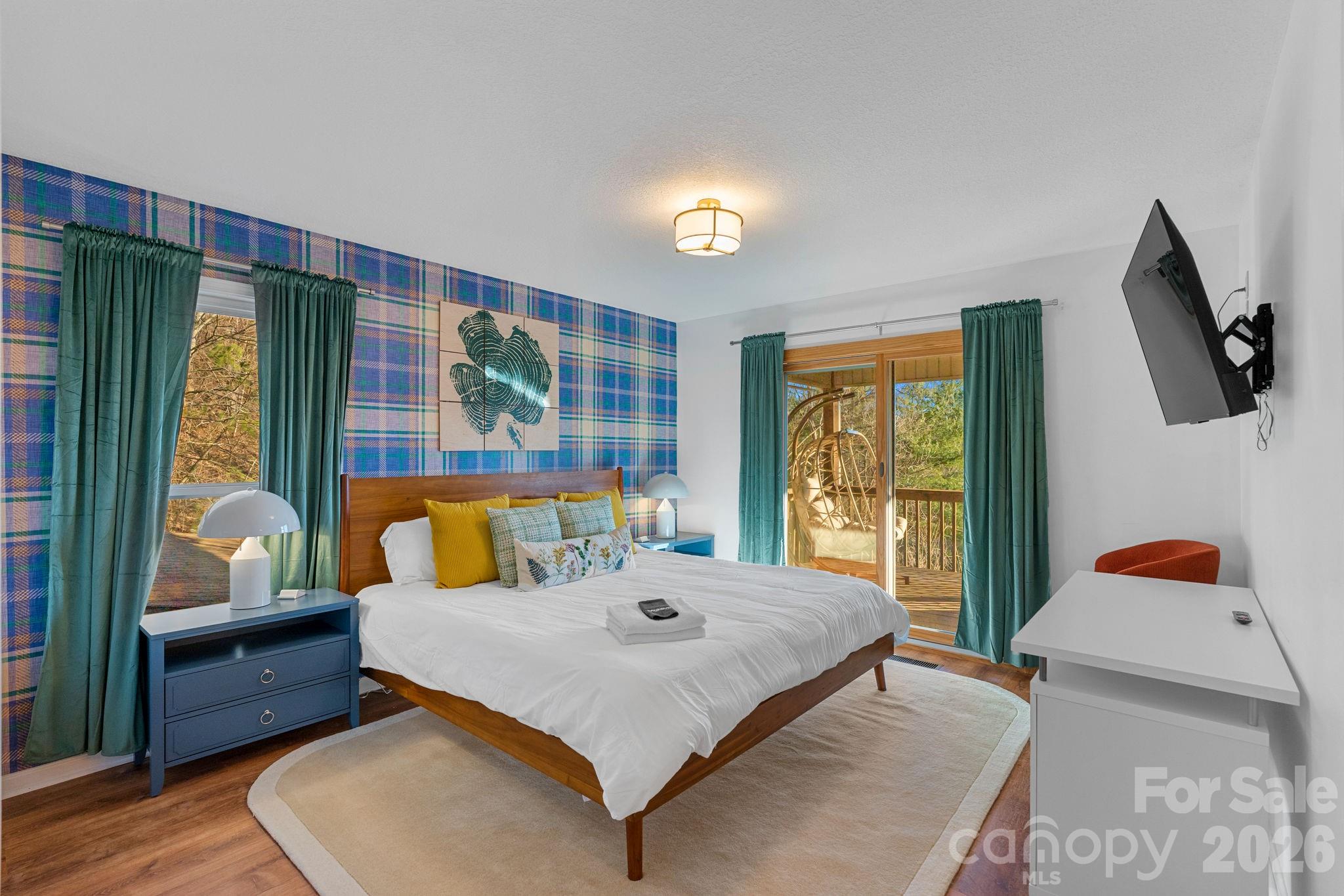main property photo 16
