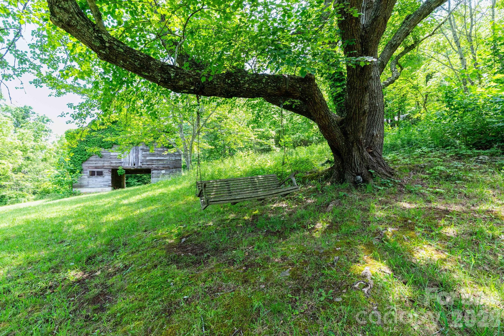 main property photo 25