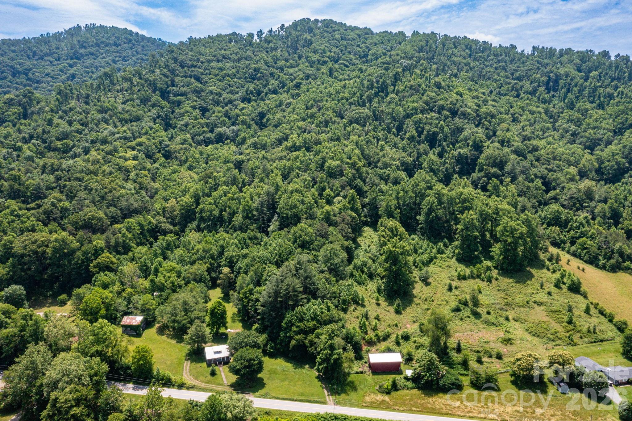 main property photo 30