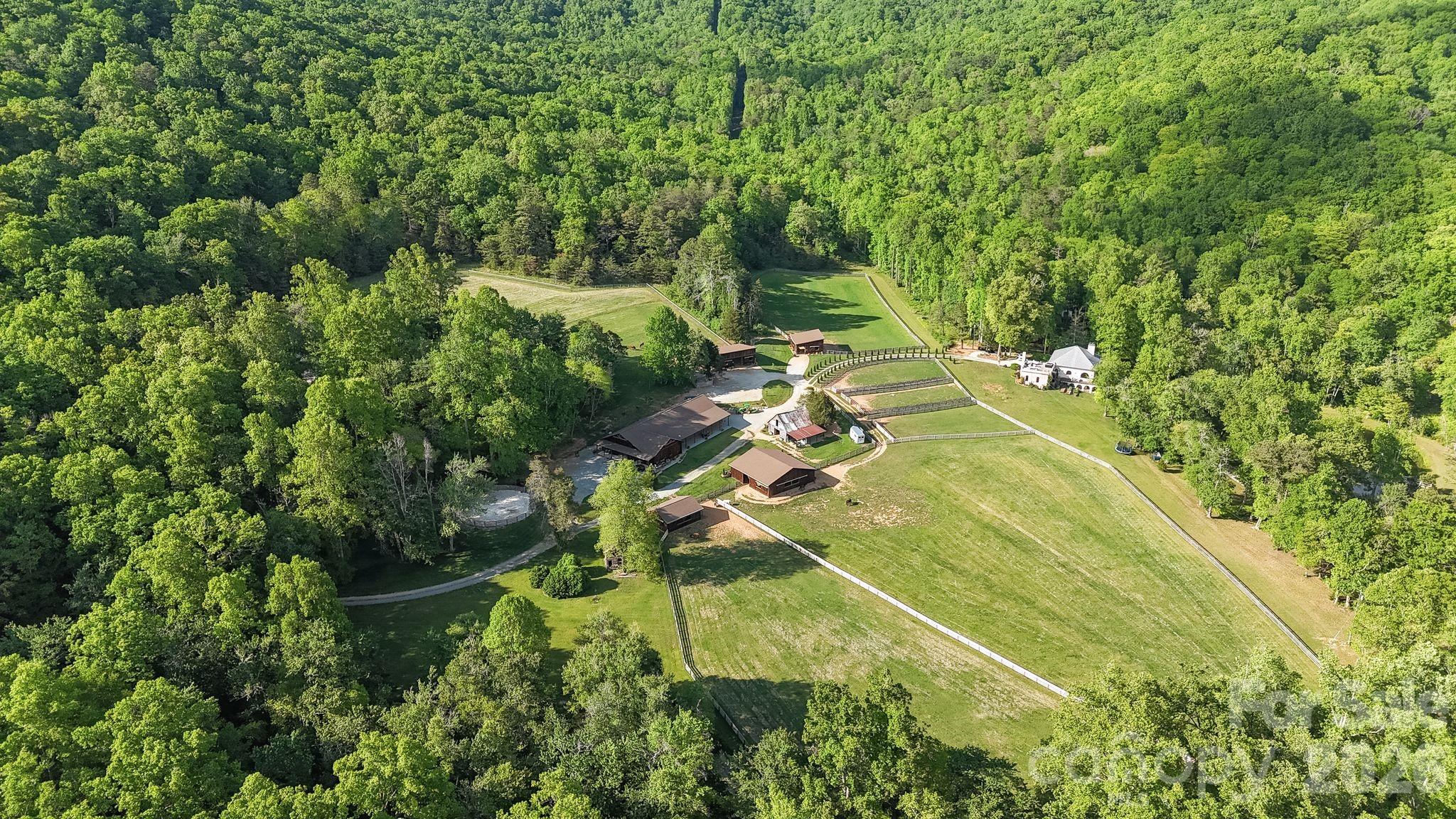 main property photo 28