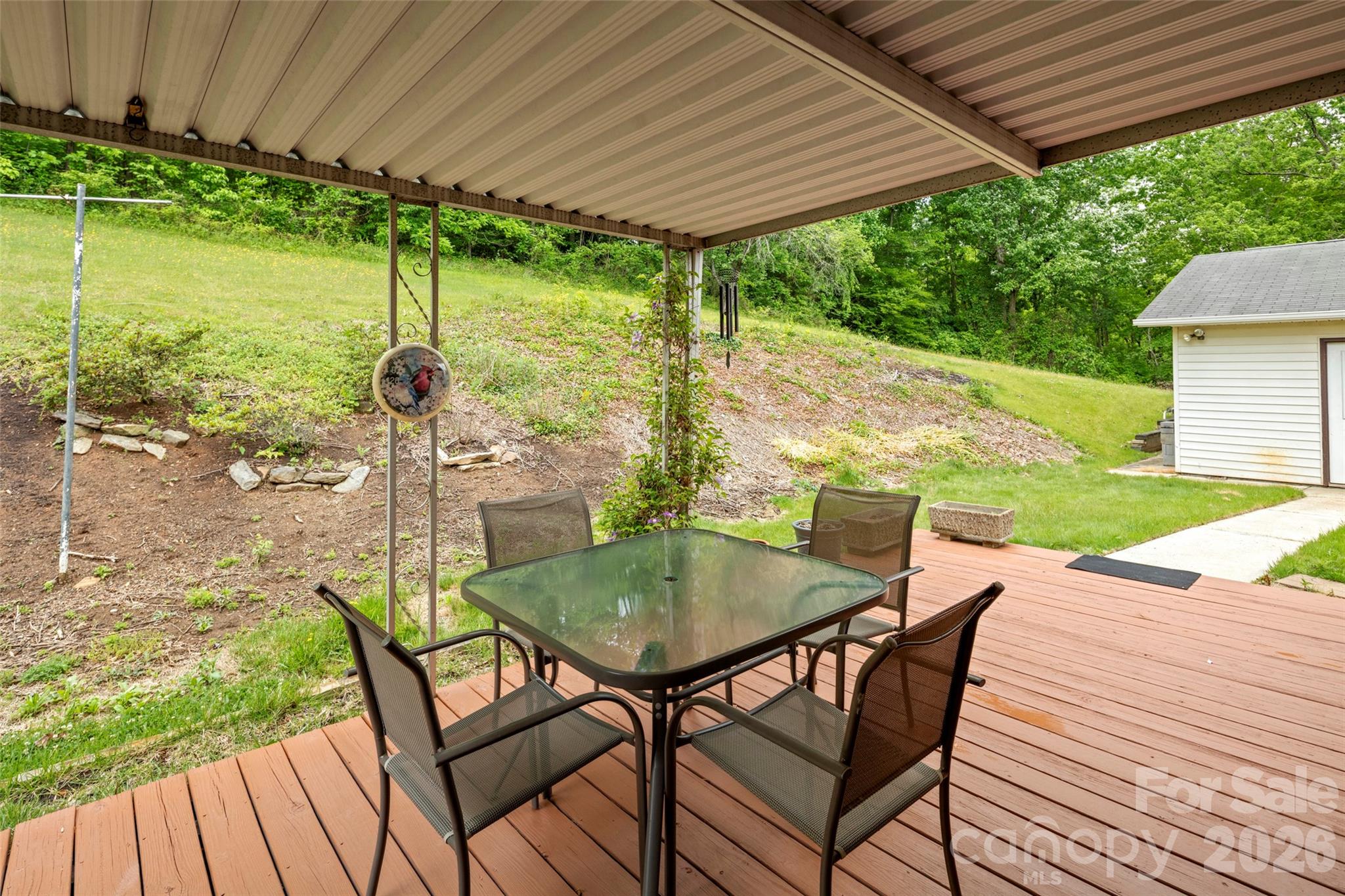 main property photo 23