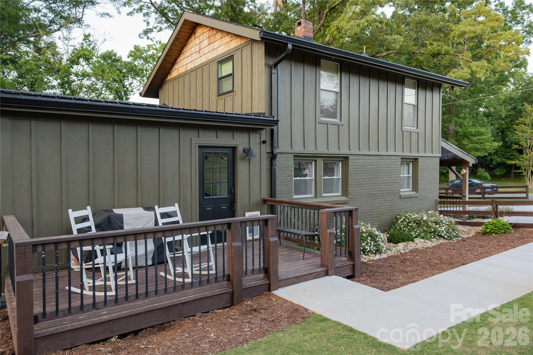 main property photo 29