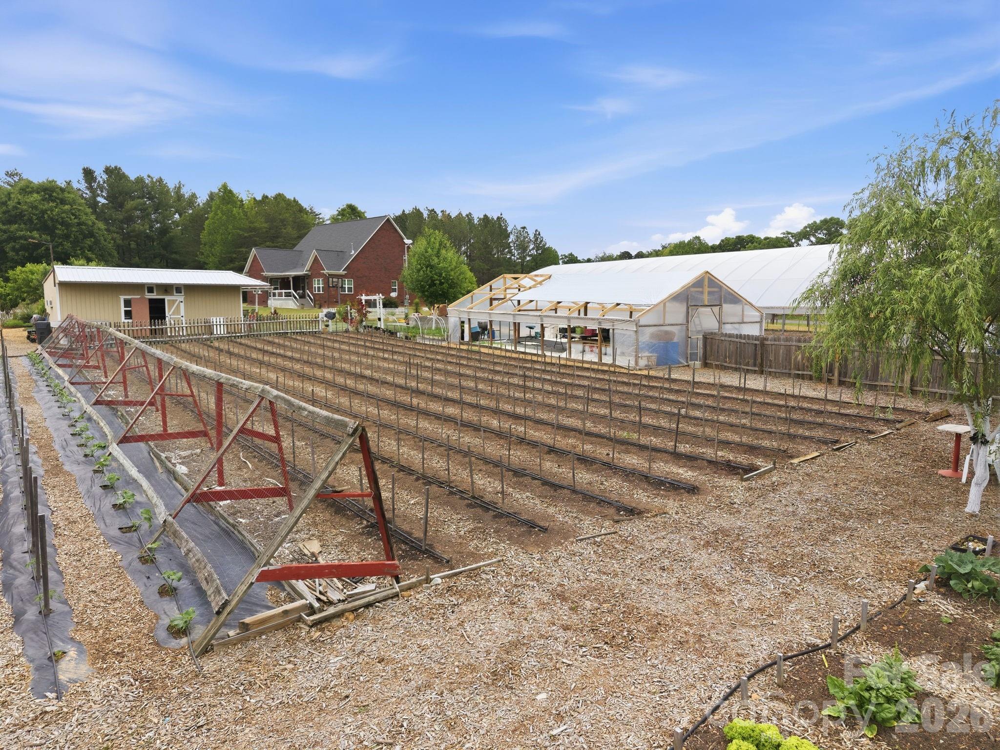 main property photo 24