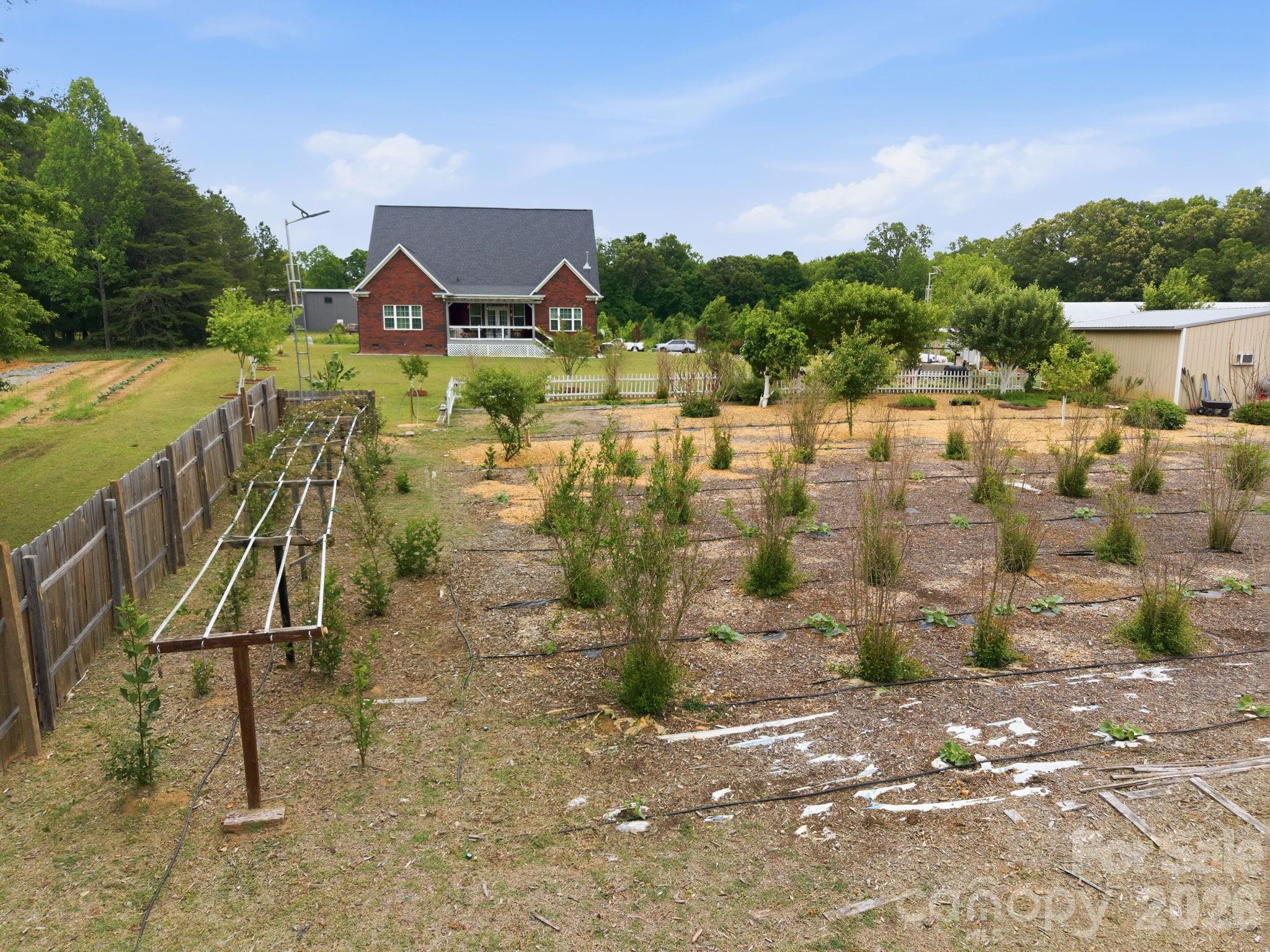main property photo 26