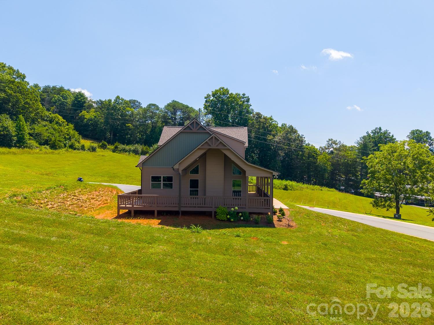 main property photo 6