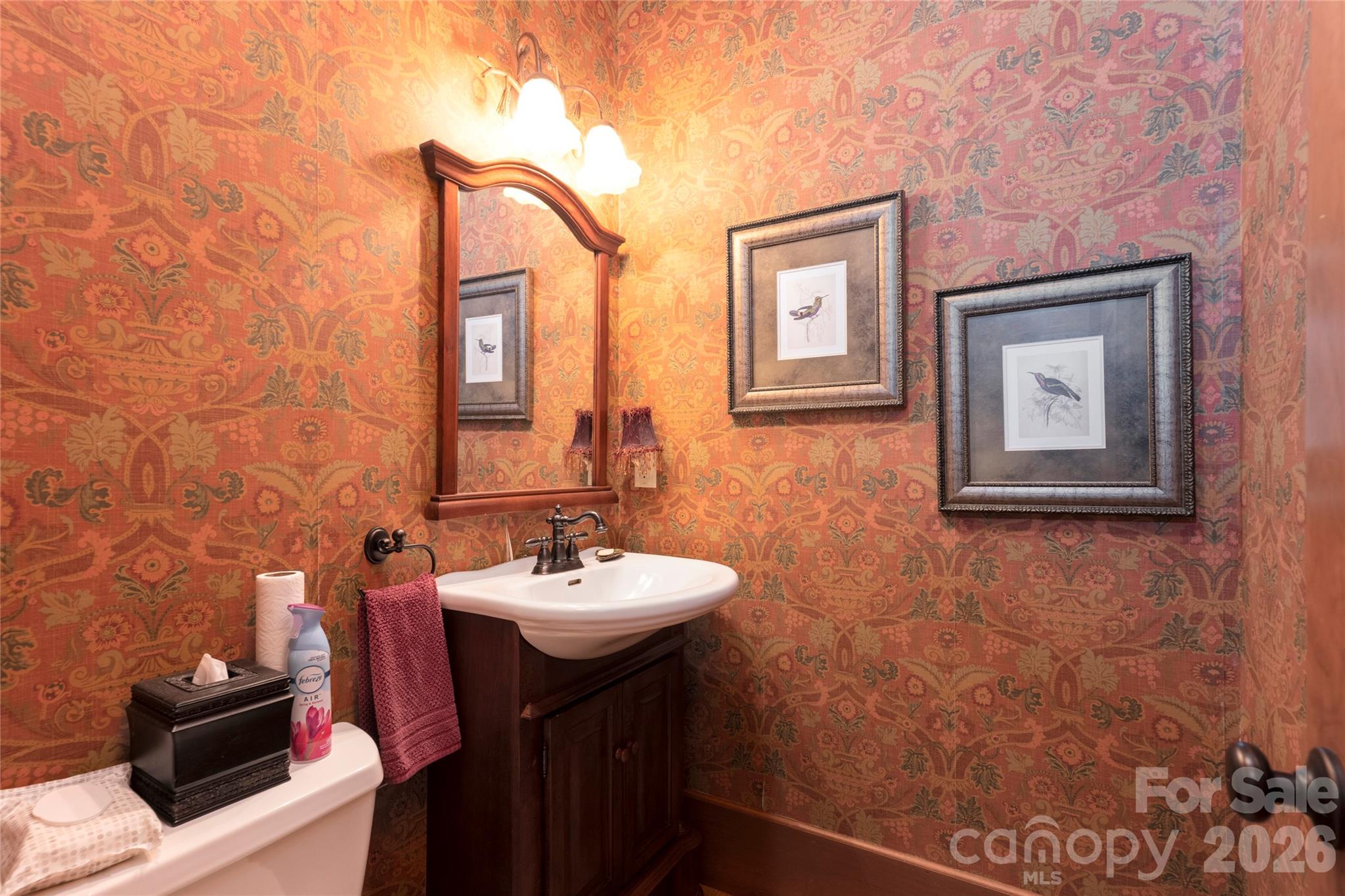 main property photo 19