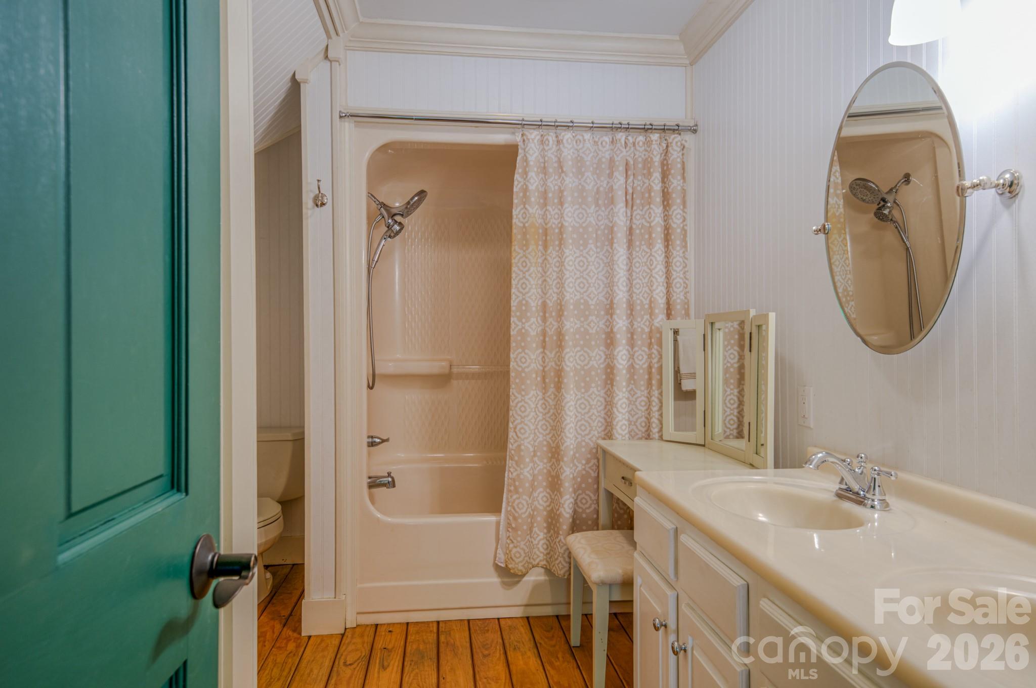 main property photo 32
