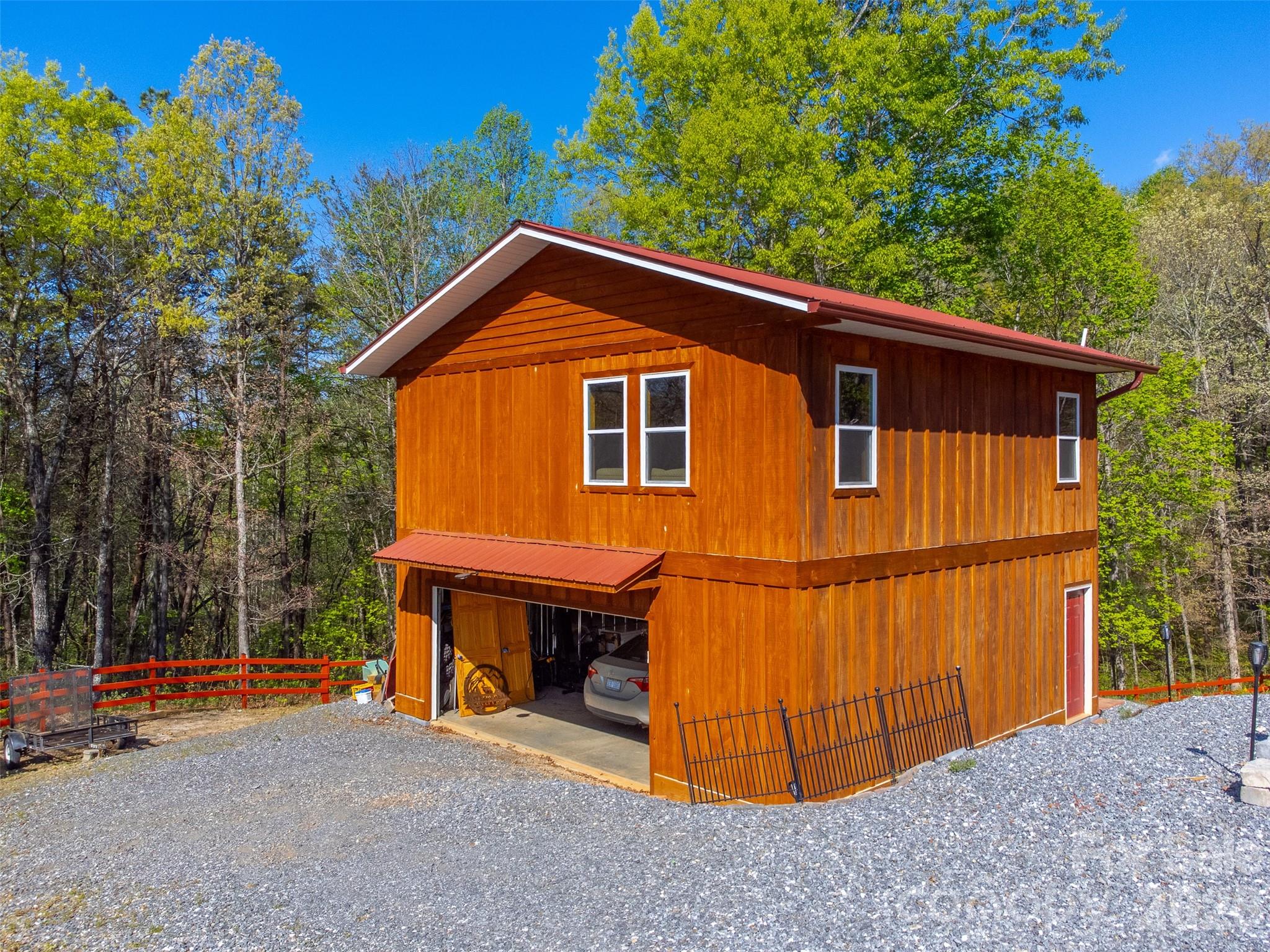 main property photo 22