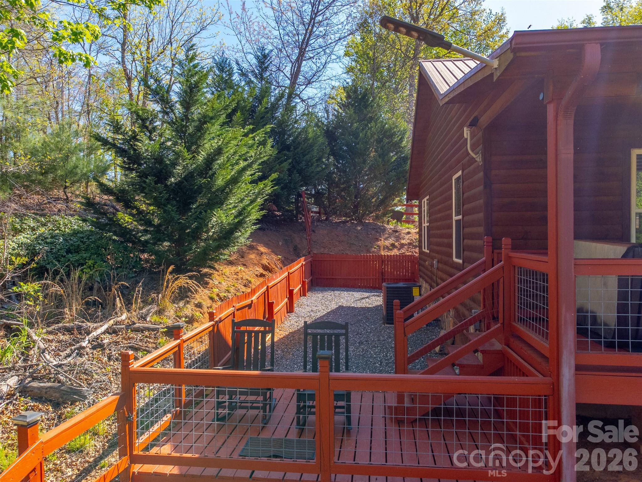 main property photo 40