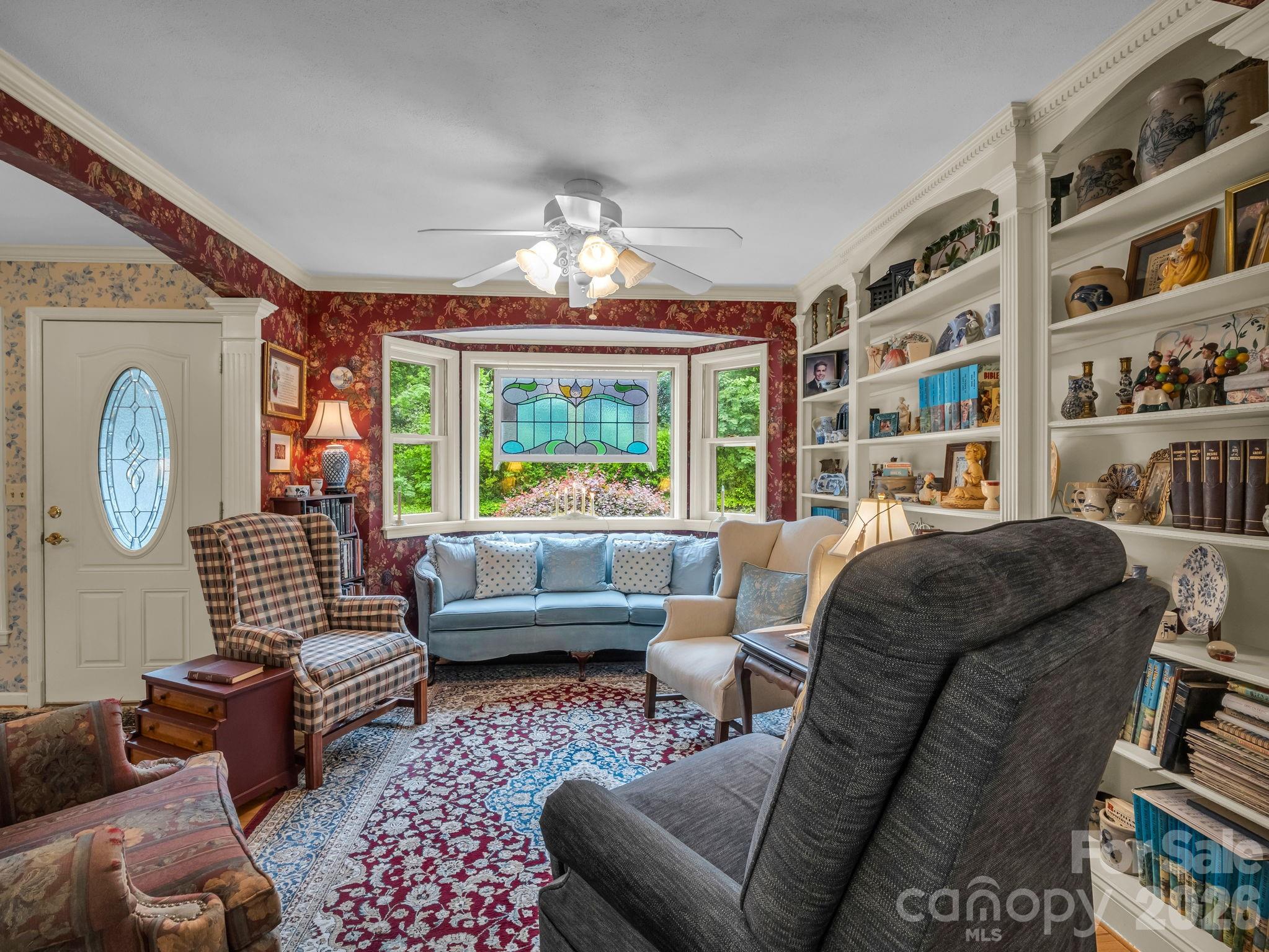 main property photo 4