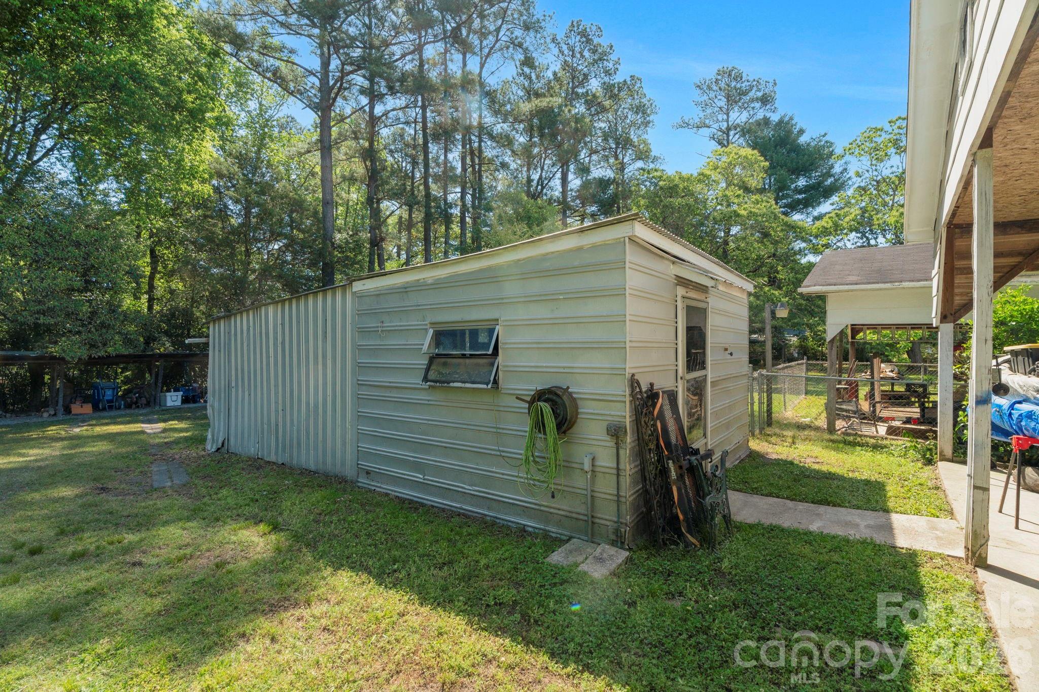 main property photo 34