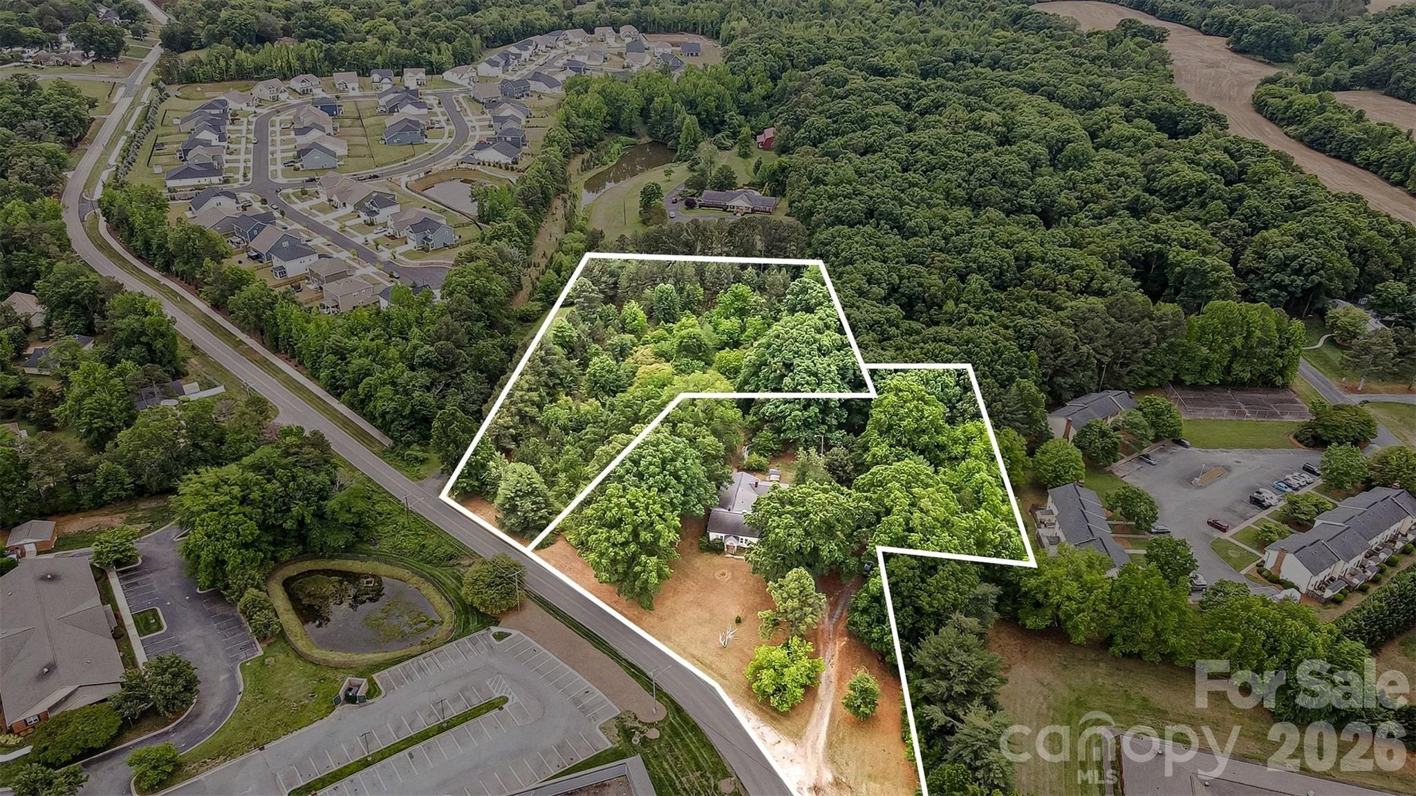 main property photo 12
