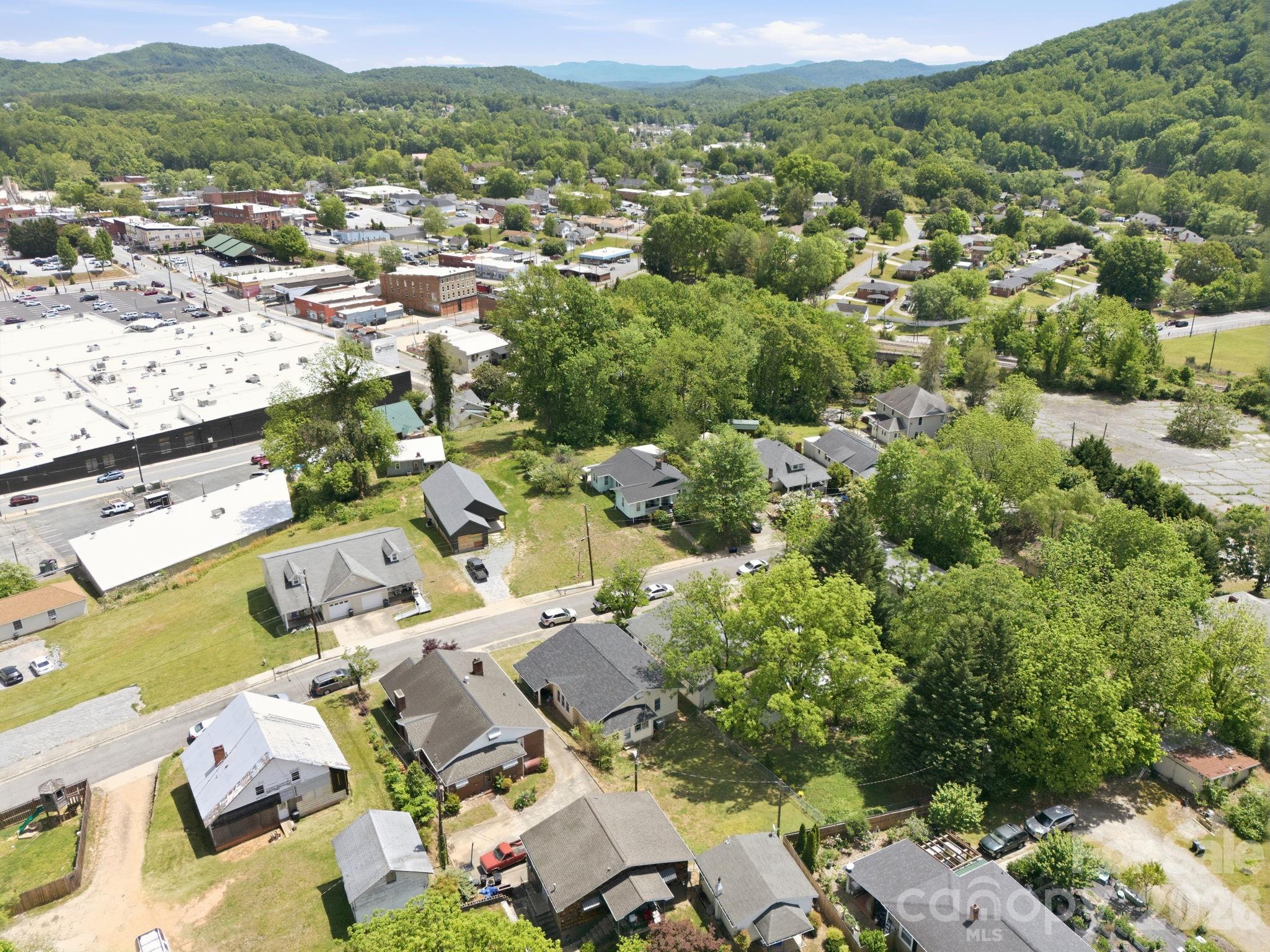 main property photo 45