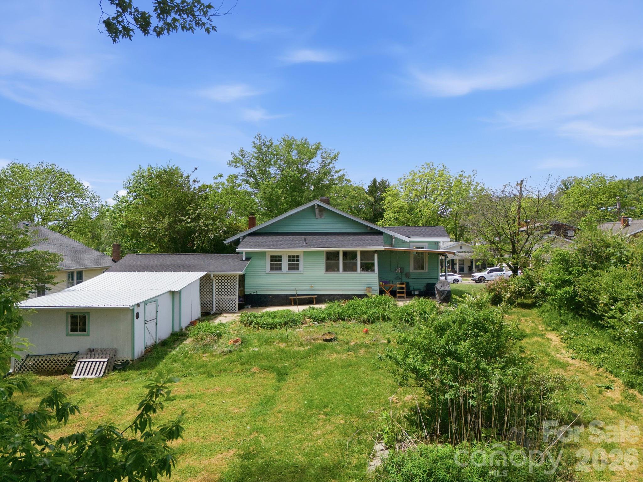 main property photo 5
