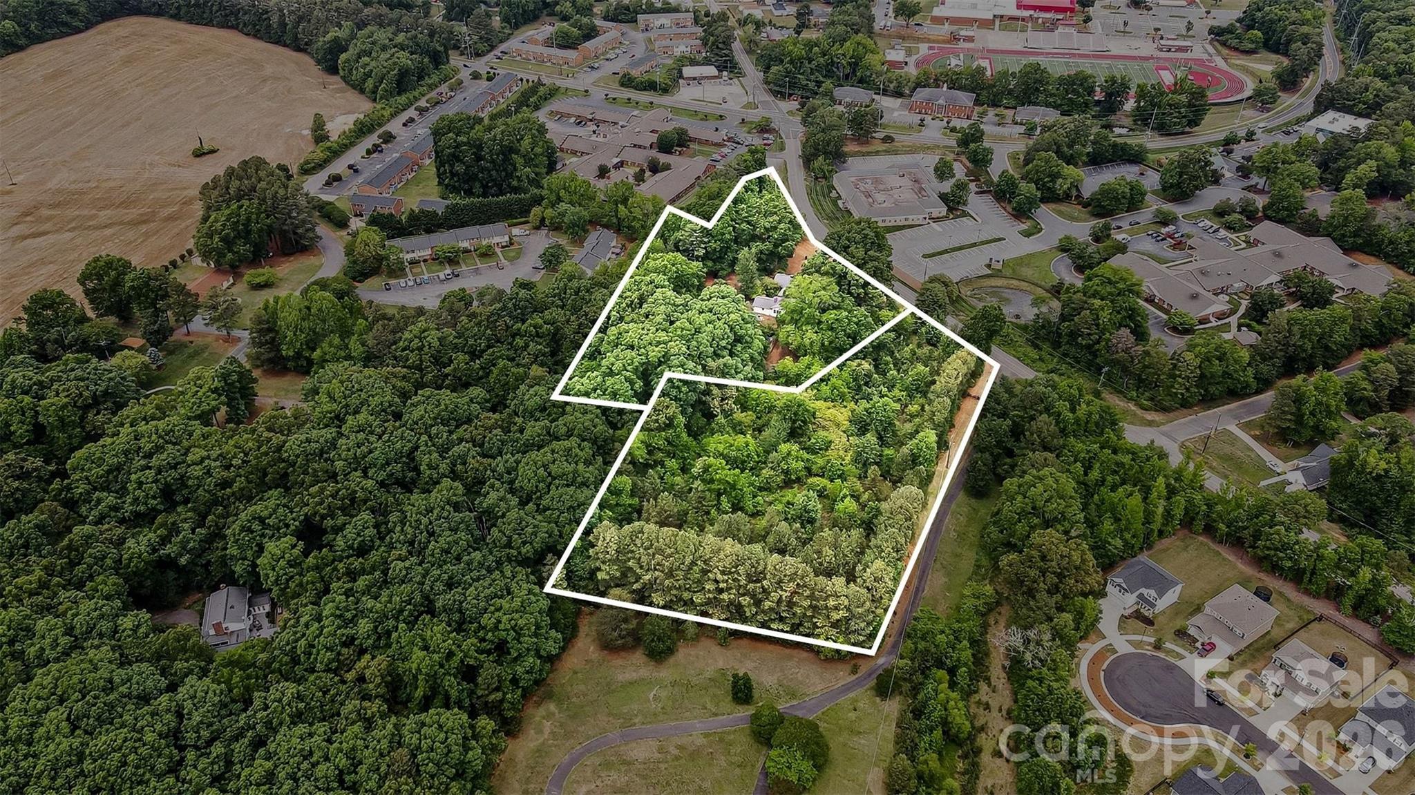 main property photo 42