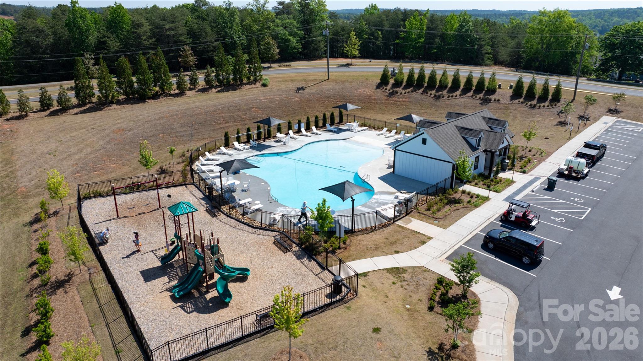 main property photo 44