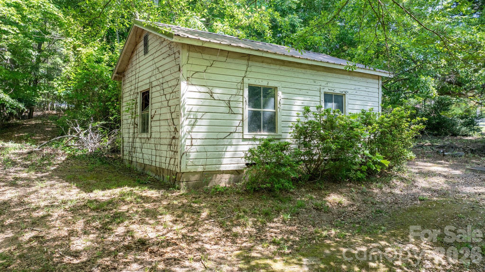 main property photo 26