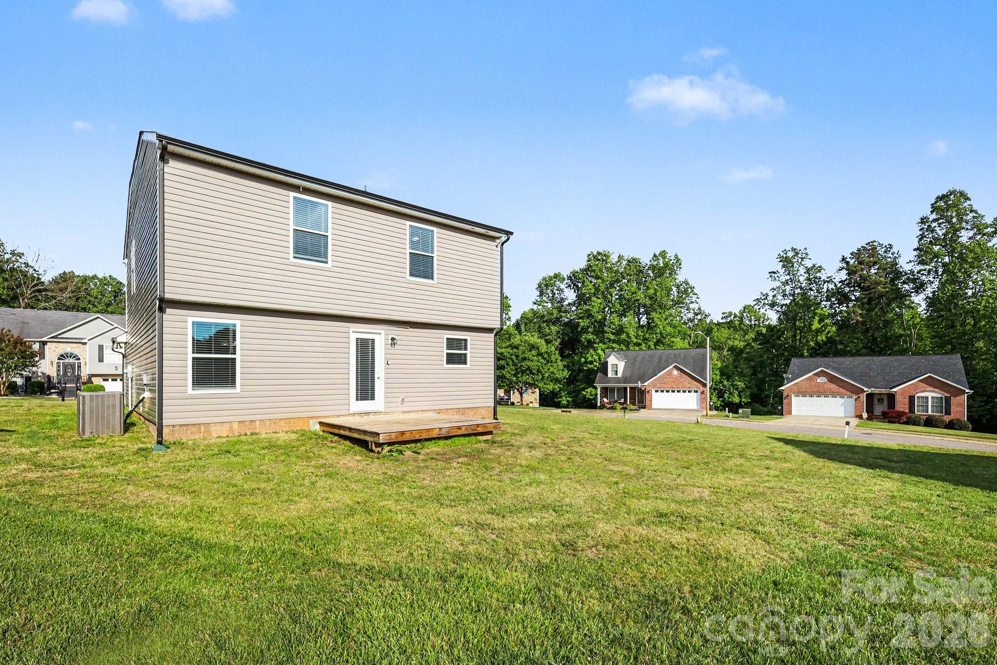 main property photo 23